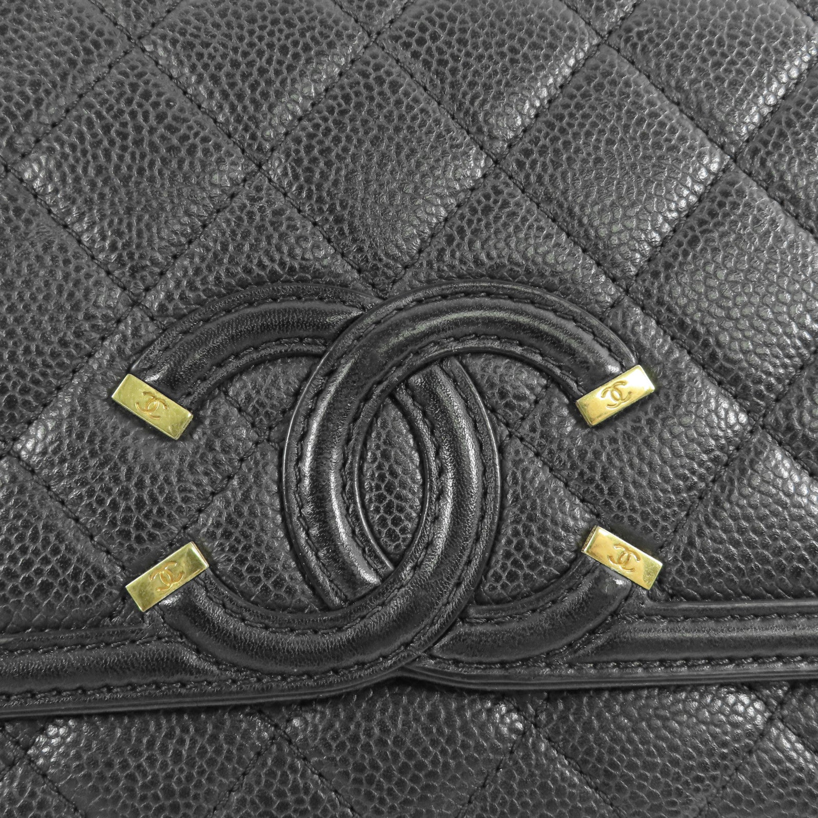 CHANEL 牛皮皮革CC Filigree金扣肩背袋