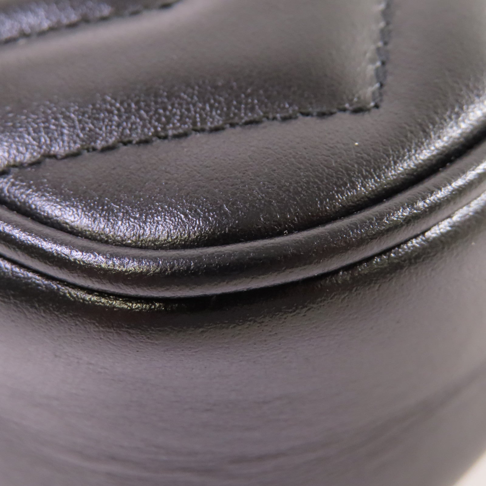 GUCCI 【激減優惠】牛皮皮革GG Marmont Shoulder Bag金扣肩背袋黑色