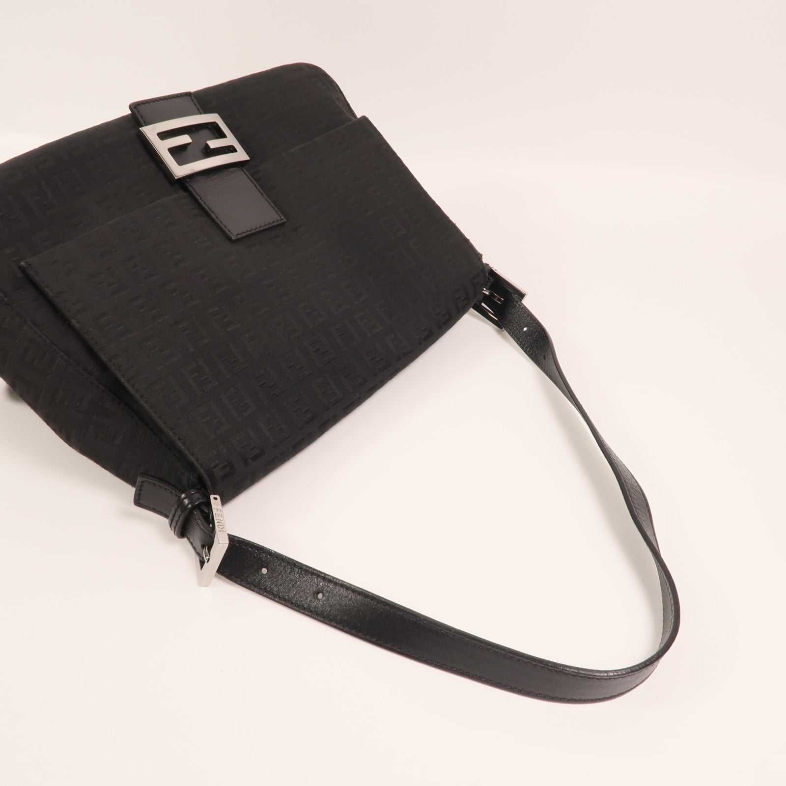 FENDI Zucchino Canvas Mamma Baguette銀扣肩背袋