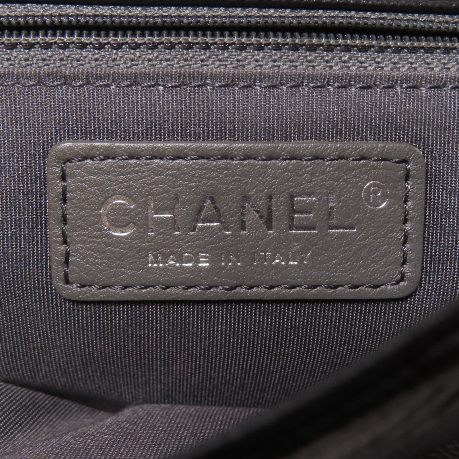 CHANEL 牛皮皮革Shoulder Bag銀扣鏈帶肩背袋