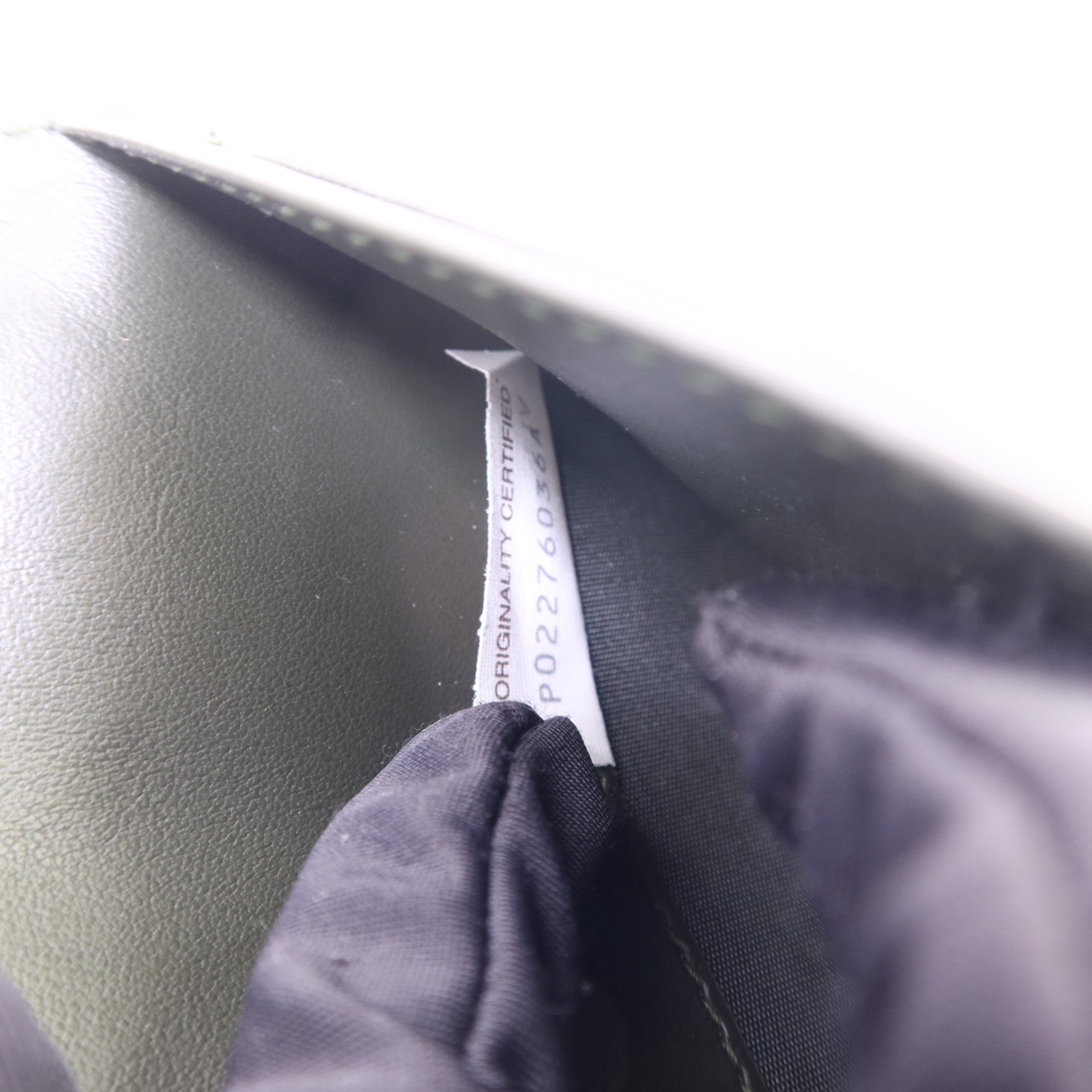 BOTTEGA VENETA 羊皮皮革Long Bifold Wallet長錢包