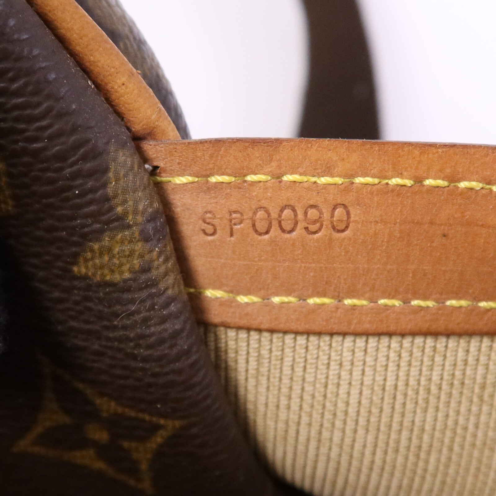 LOUIS VUITTON Monogram Reporter GM金扣肩背袋