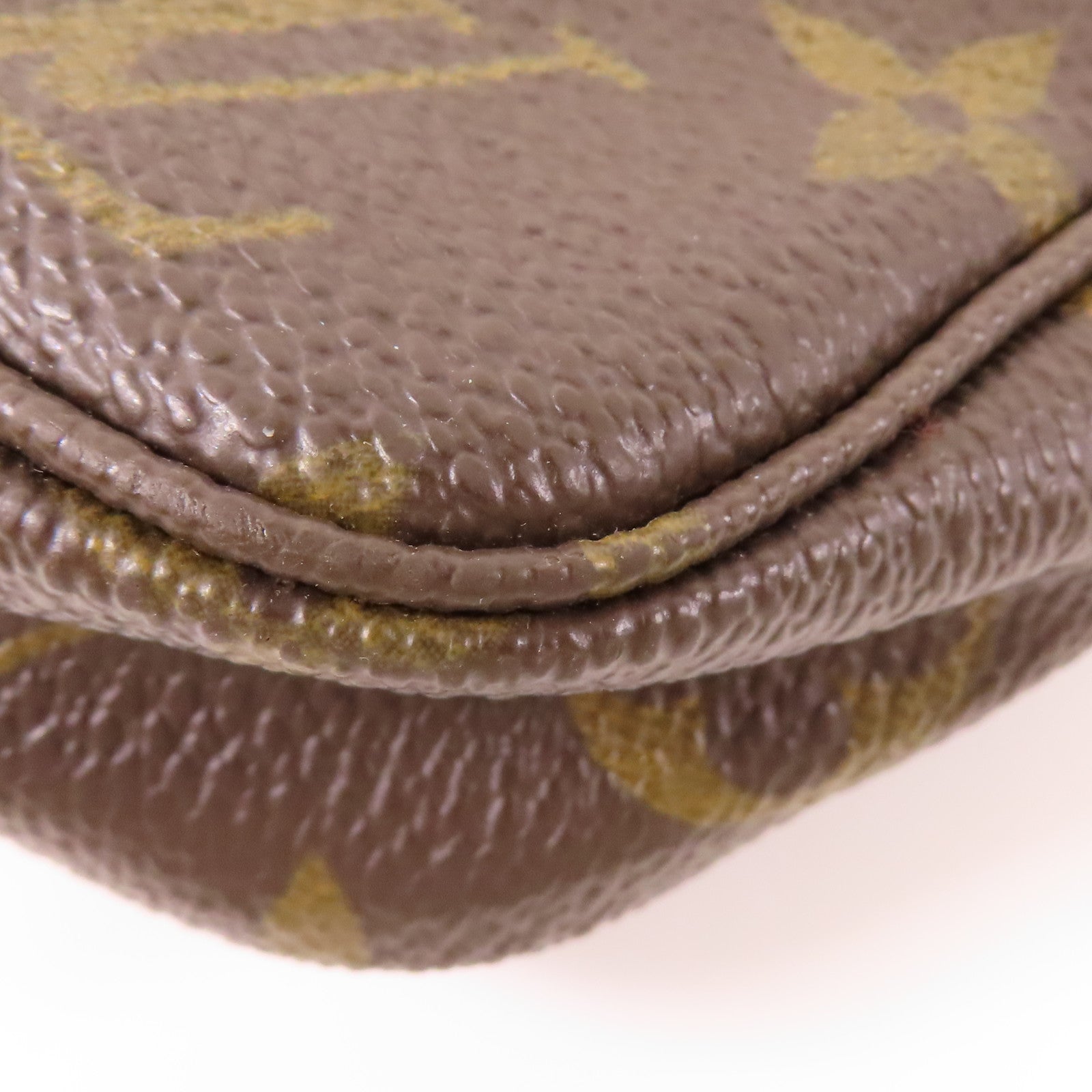 LOUIS VUITTON Monogram Pochette Accessoires金扣手拿包