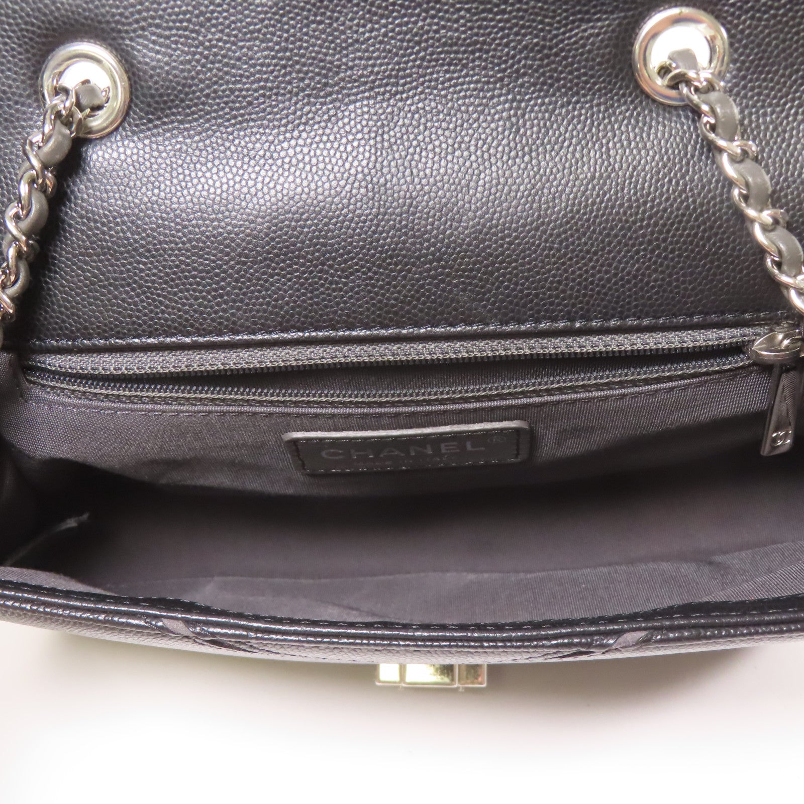 CHANEL 牛皮皮革Shoulder Bag銀扣鏈帶肩背袋