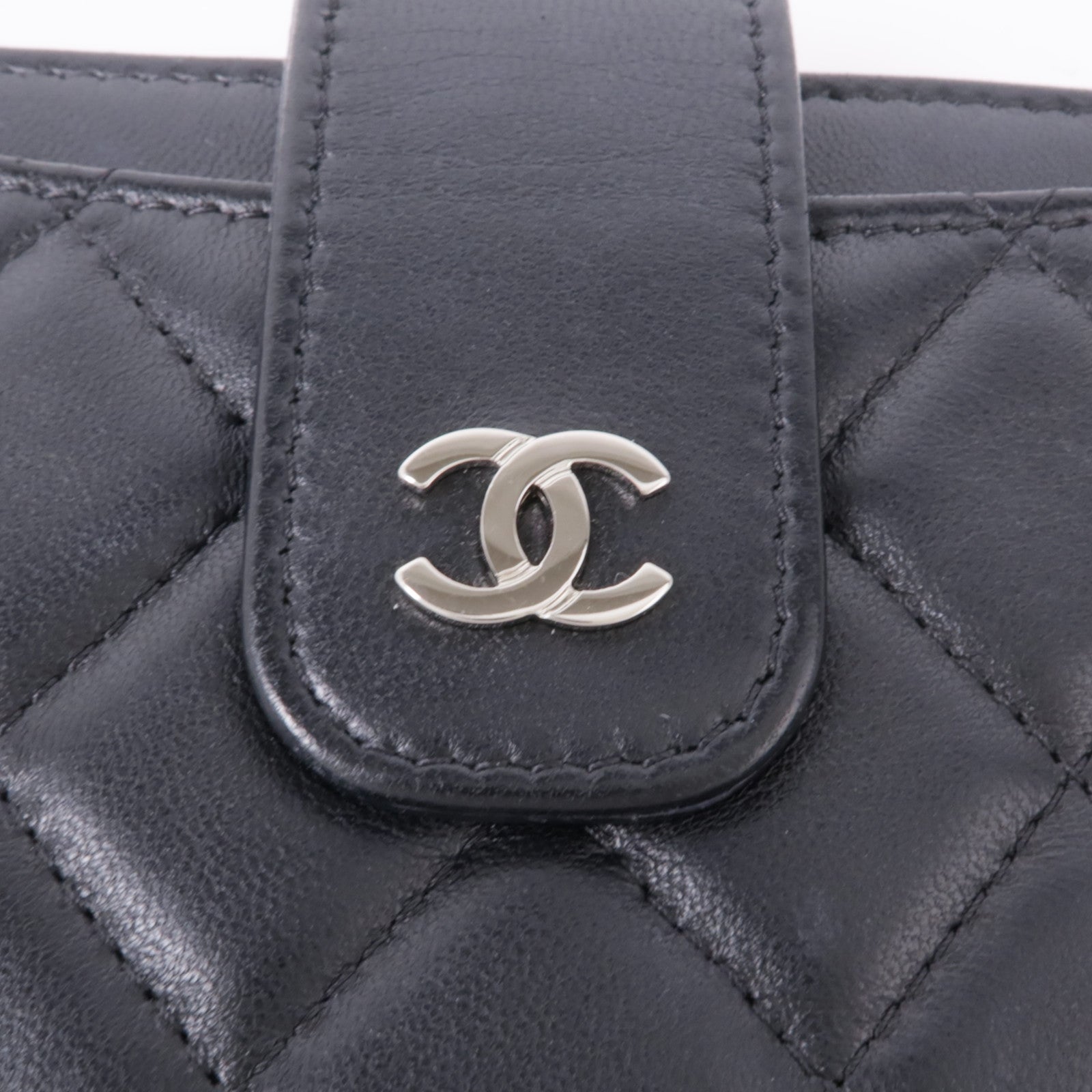 CHANEL 羊皮皮革Pouch/Clutch銀扣手拿包