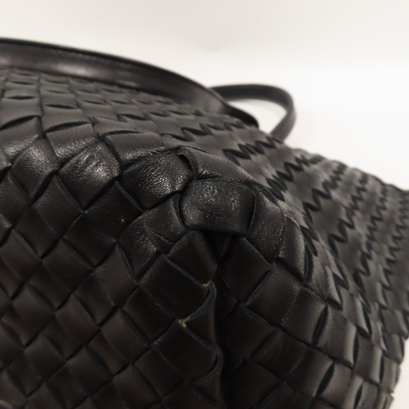 BOTTEGA VENETA 織紋皮革Hand Bag金扣手挽袋黑色