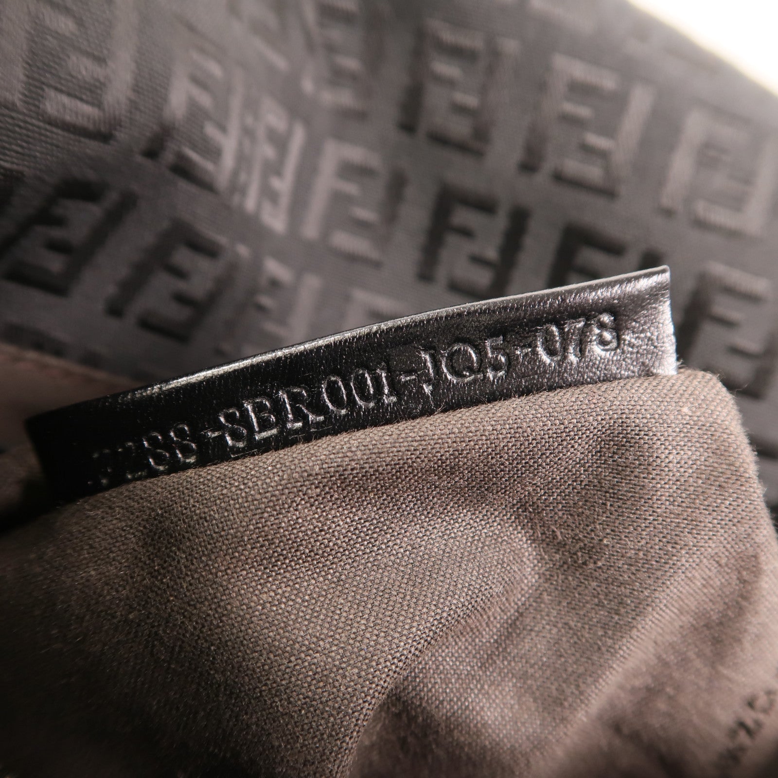 FENDI Zucchino Canvas Mamma Baguette銀扣肩背袋