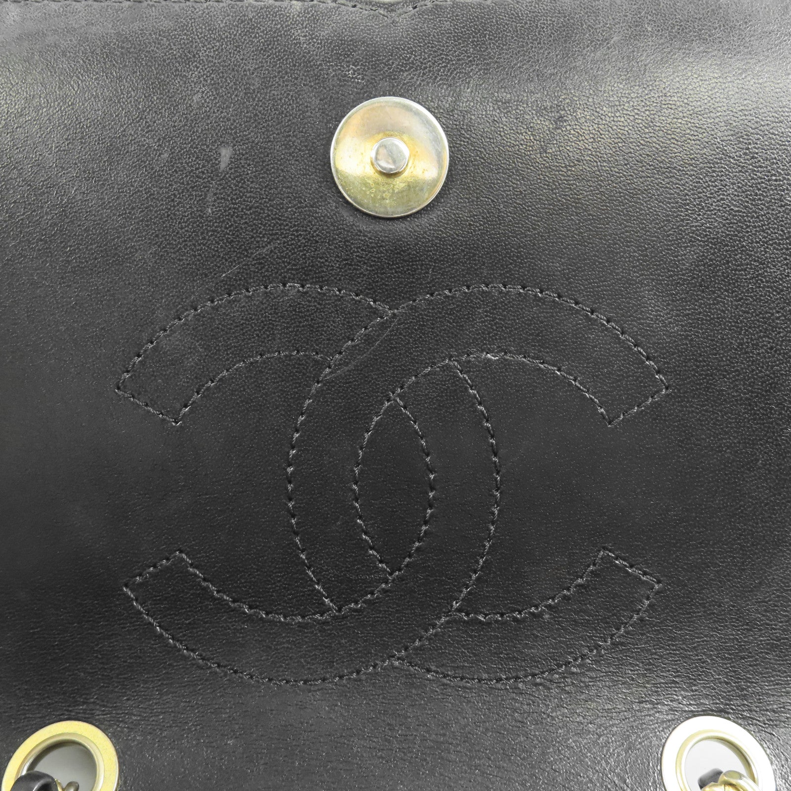 CHANEL 牛皮皮革CC Filigree金扣肩背袋