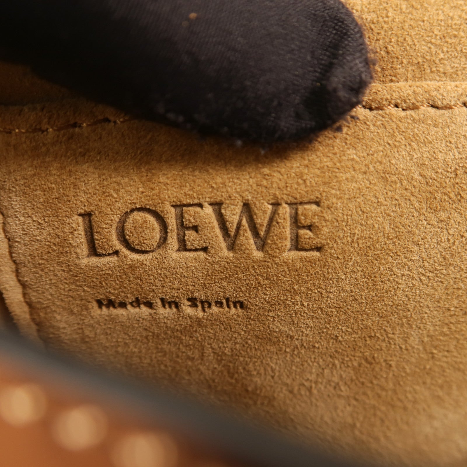 LOEWE 牛皮皮革Gate Mini金扣肩背袋