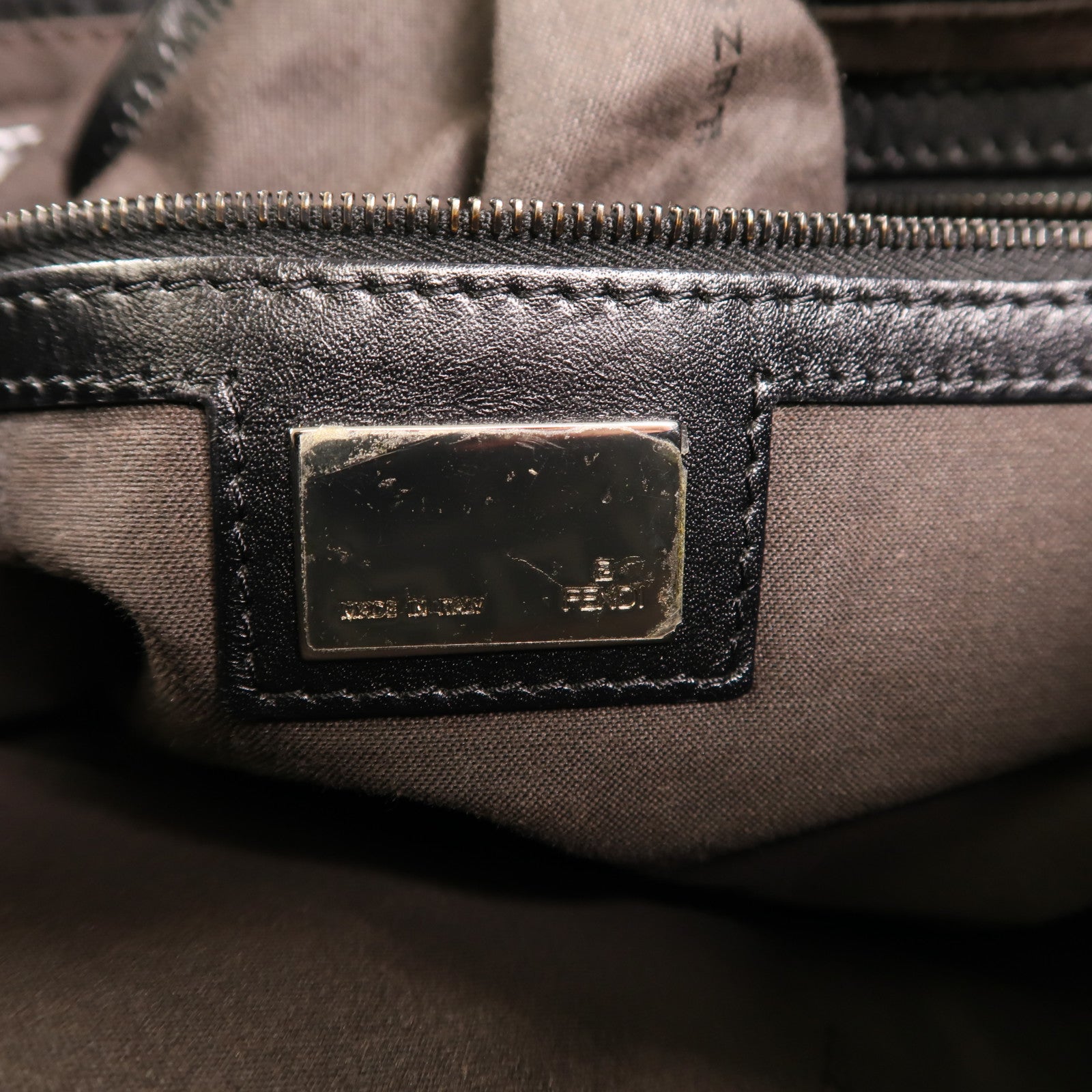 FENDI Zucchino Canvas Mamma Baguette銀扣肩背袋