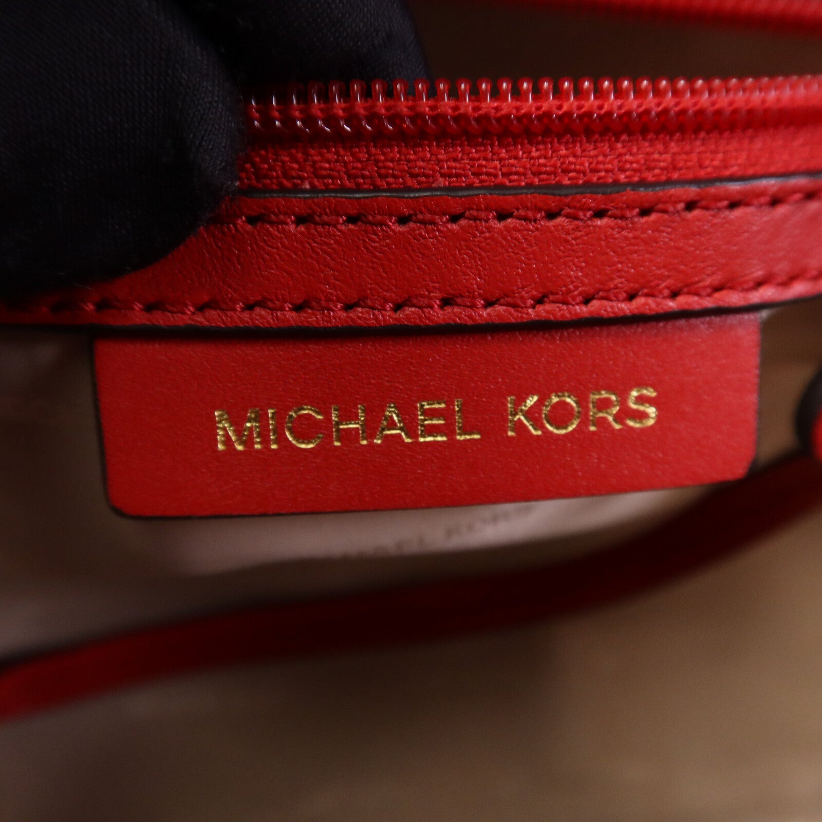 Michael Kors 牛皮皮革Shoulder Bag金扣肩背袋