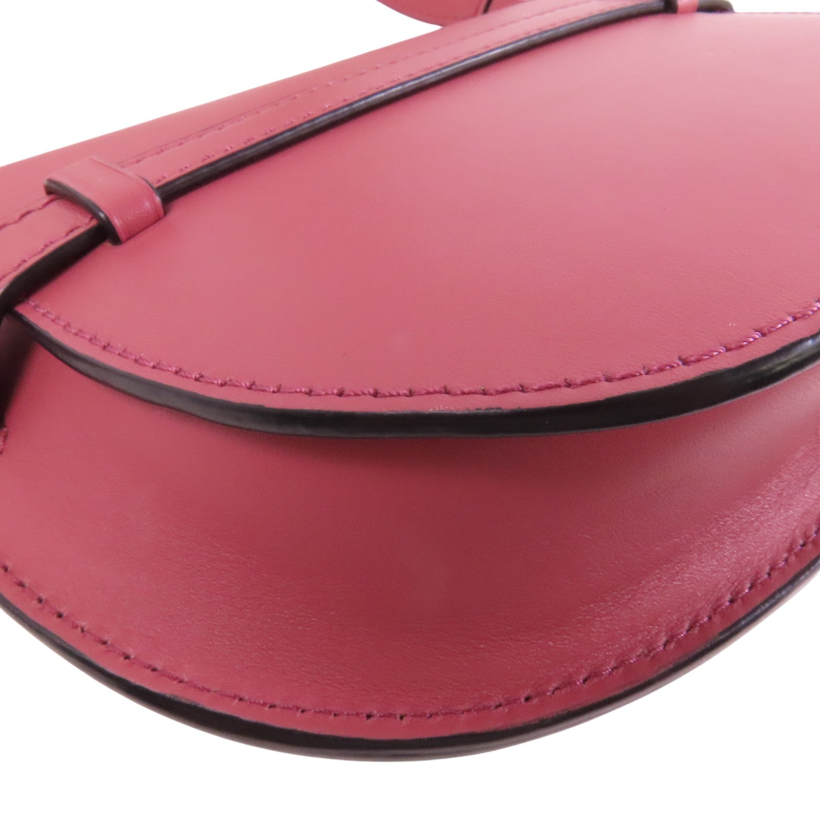 LOEWE 牛皮皮革Mini Gate金扣肩背袋