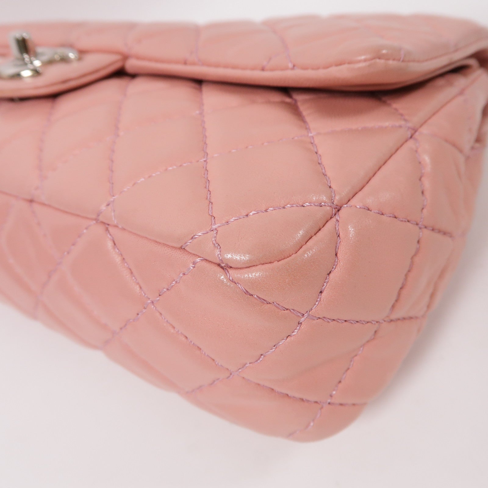 CHANEL 菱格羊皮皮革Chain Shoulder銀扣鏈帶肩背袋粉紅色