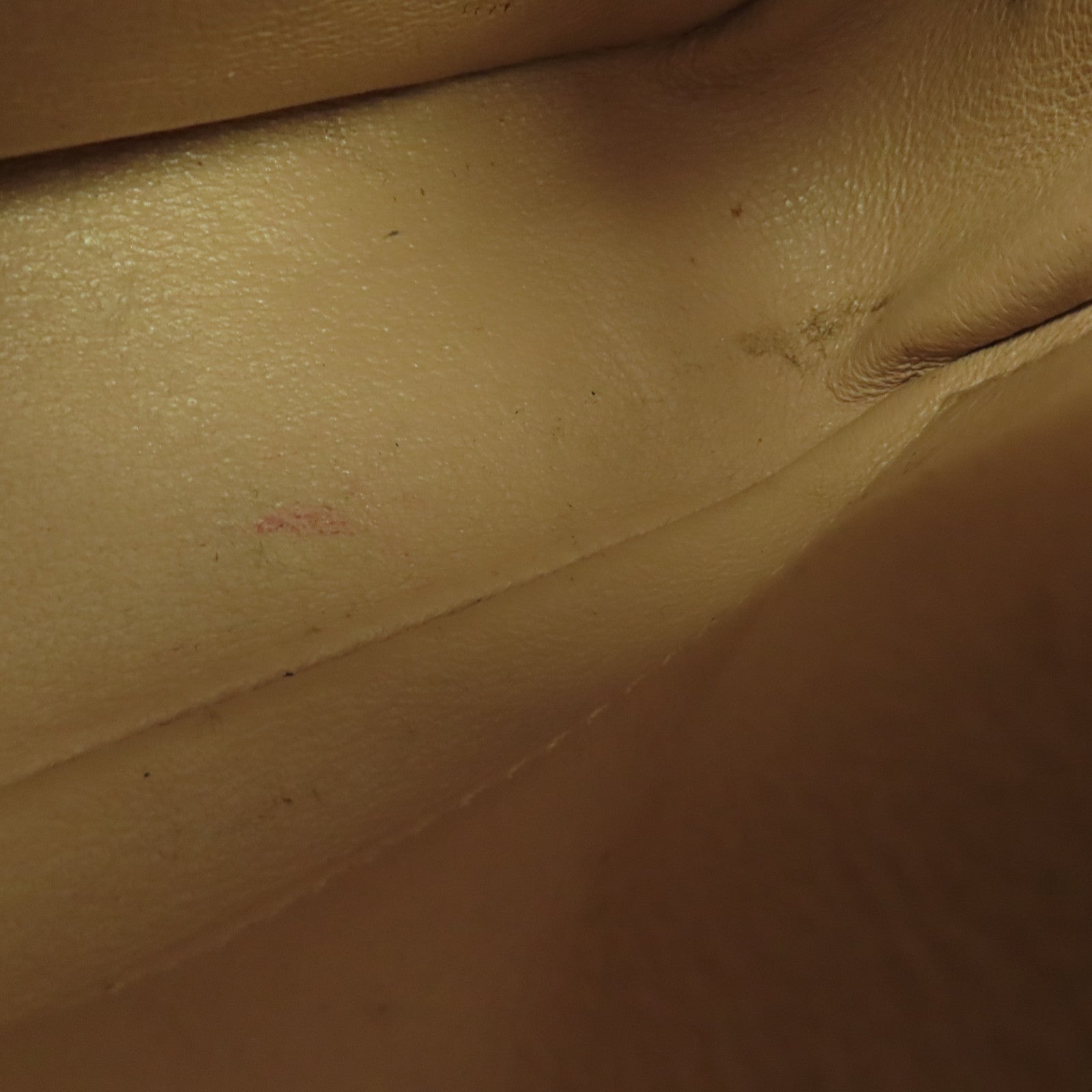 CHANEL 牛皮皮革CC Filigree金扣肩背袋