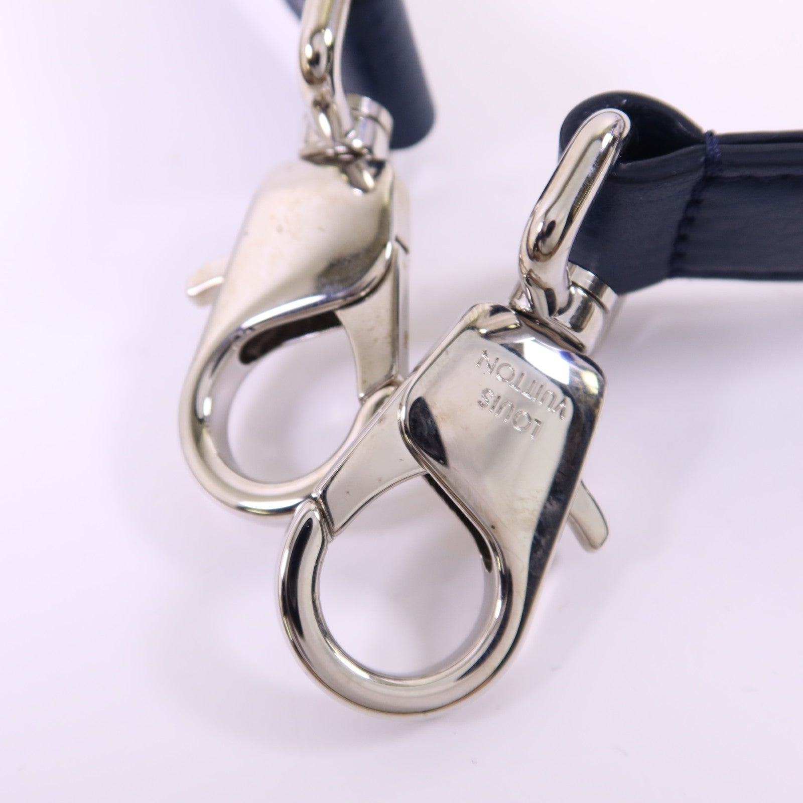 LOUIS VUITTON Damier Buzas銀扣肩背袋