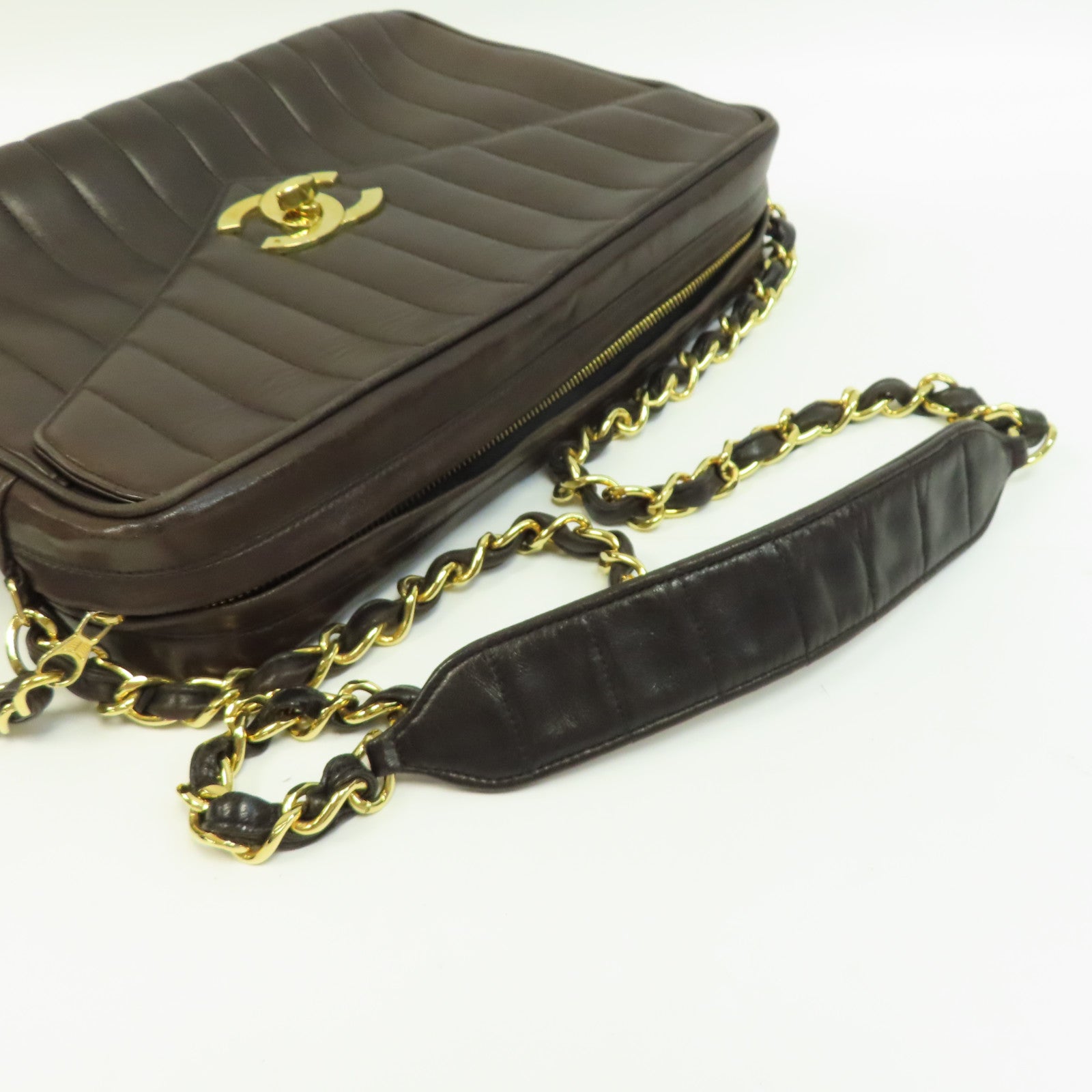 CHANEL 牛皮皮革Vintage Chain Shoulder金扣鏈帶肩背袋啡色