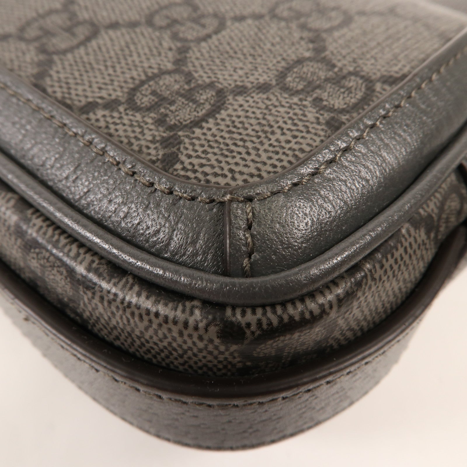 GUCCI 塗層帆布Ophidia Mini Bag銀扣肩背袋