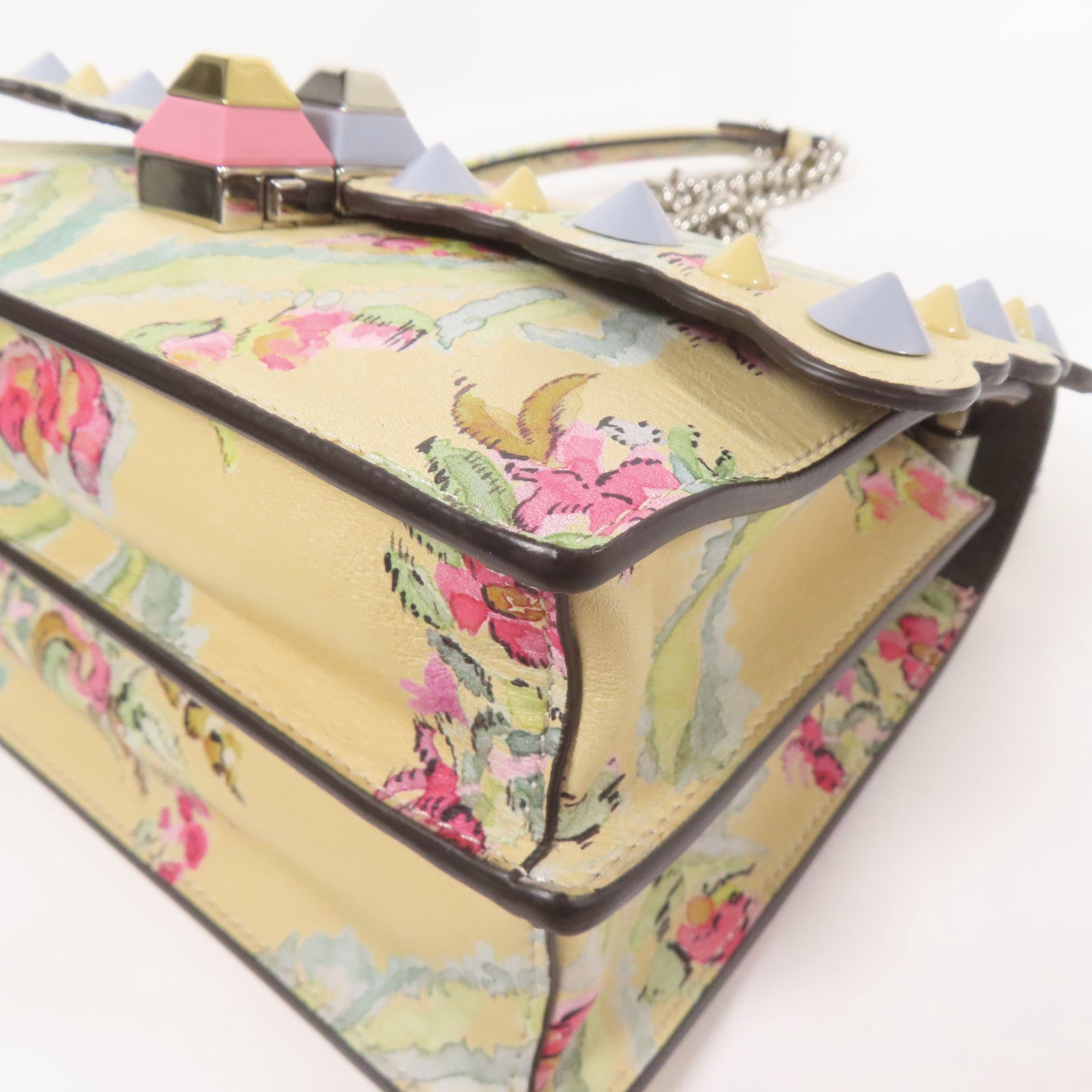 FENDI 牛皮皮革Shoulder Bag銀扣鏈帶肩背袋
