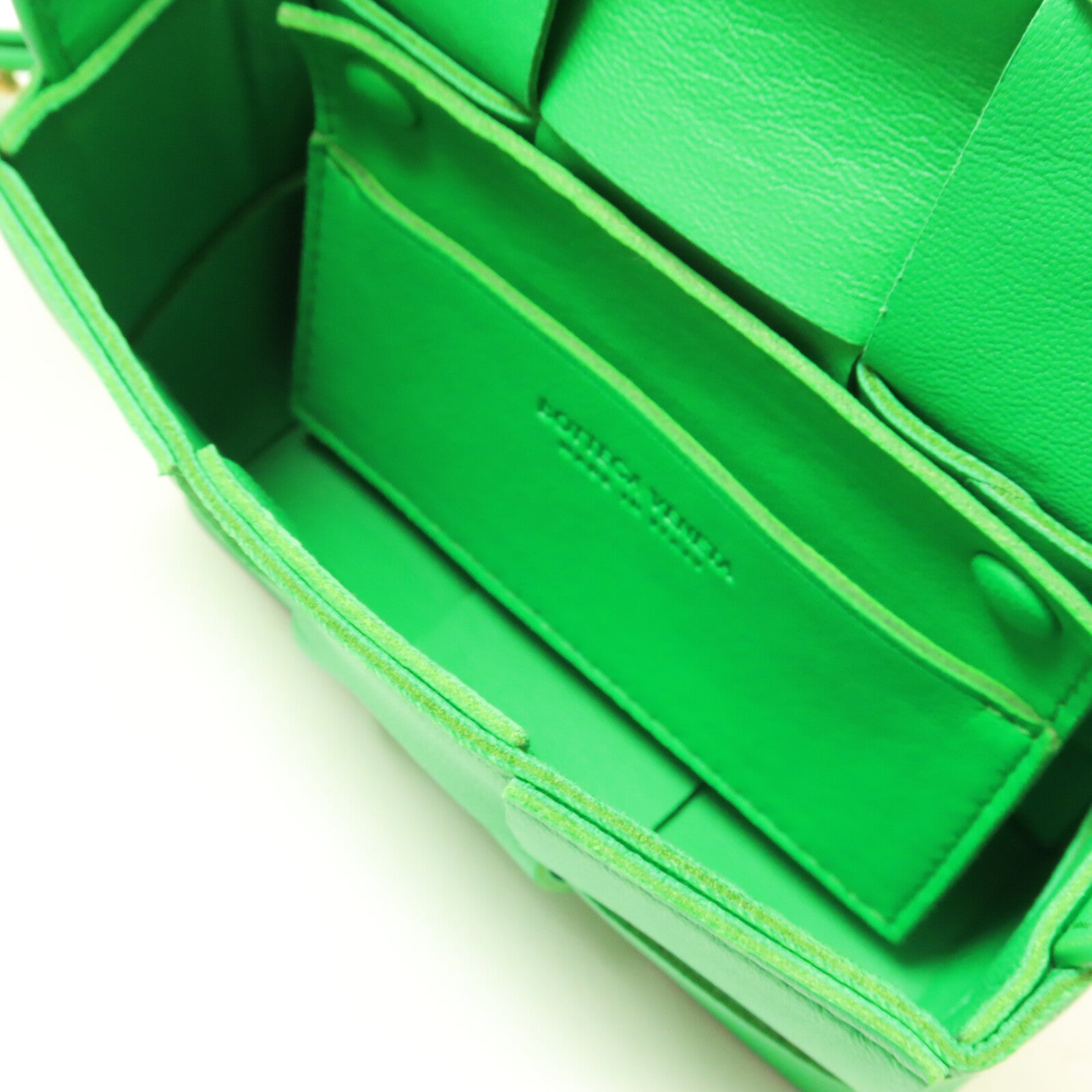 BOTTEGA VENETA 羊皮皮革Mini Cassette肩背袋