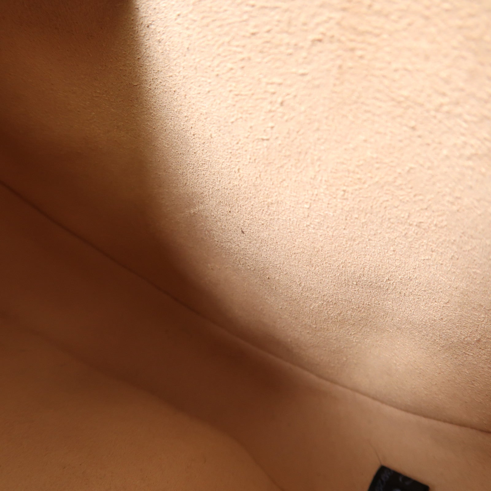 GUCCI 牛皮皮革Ophidia GG Mini Round Shoulder金扣鏈帶肩背袋黑色