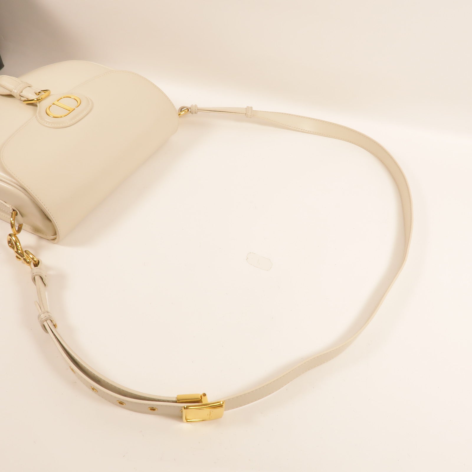 Dior 牛皮皮革Bobby Medium肩背袋