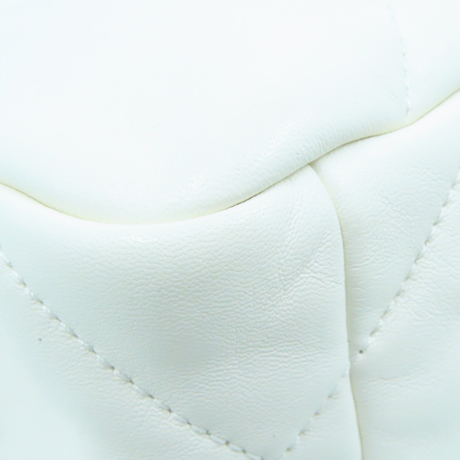 CHANEL rhombic cowhide leather Chain Shoulder Bag gold buckle handle shoulder bag dual-use white
