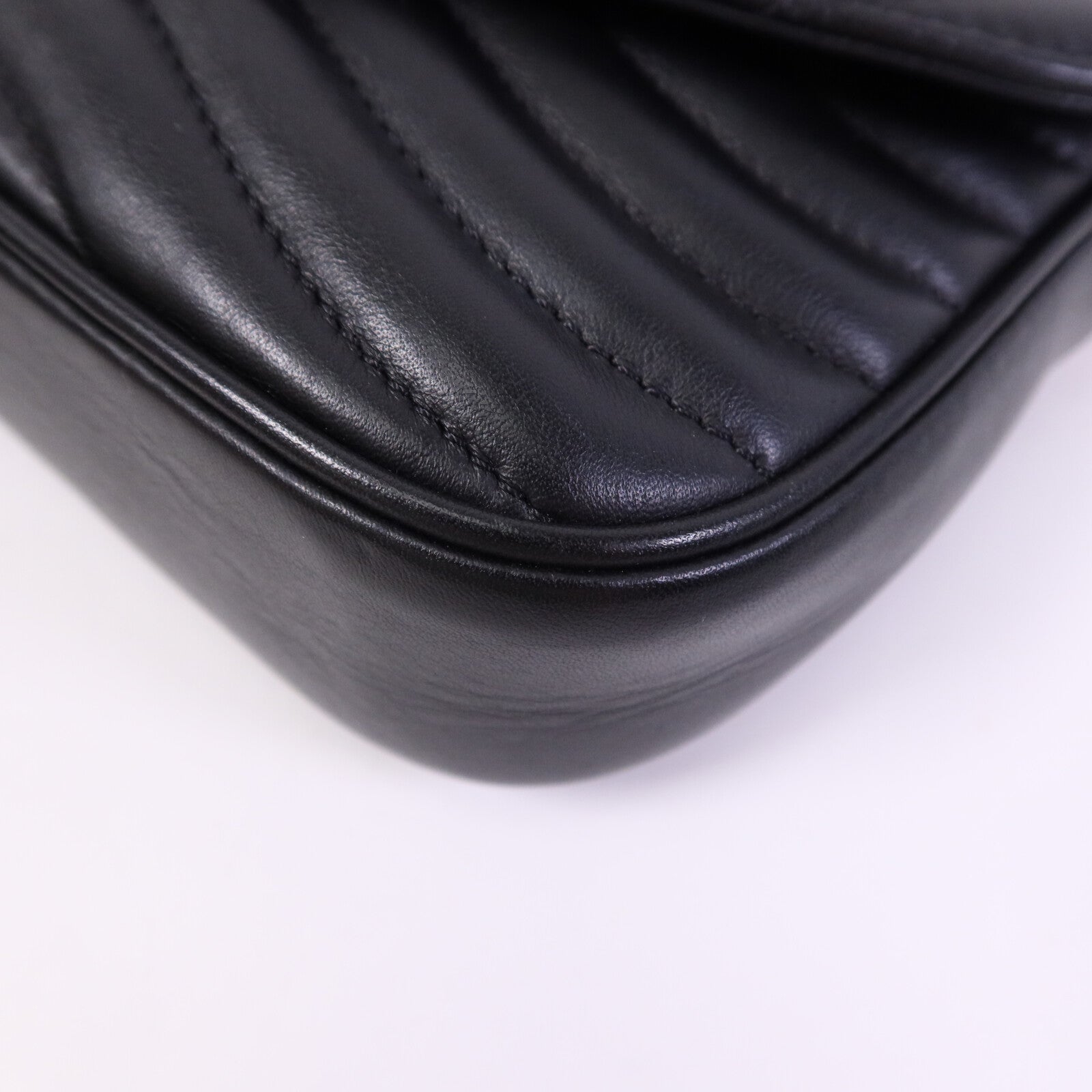 LOUIS VUITTON 牛皮皮革New Wave金扣手挽肩背兩用袋