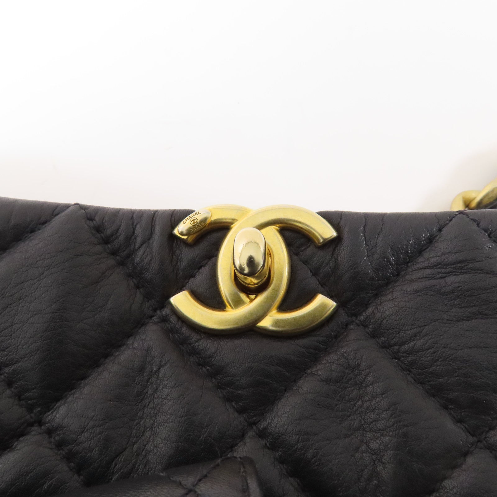CHANEL 羊皮皮革Bucket Bag金扣鏈帶肩背袋