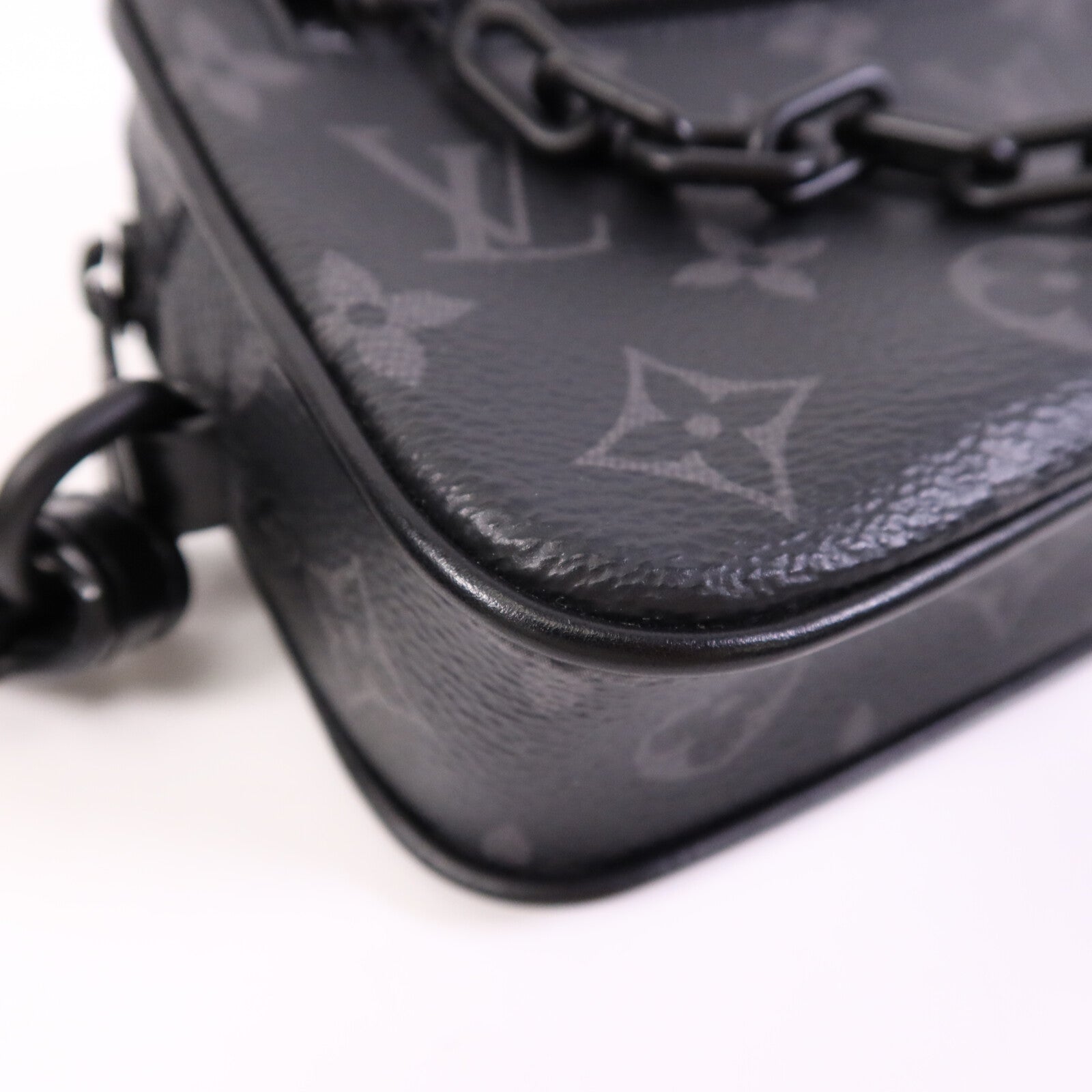 LOUIS VUITTON Monogram Eclipse Pochette Volga Clutch Bag手拿包