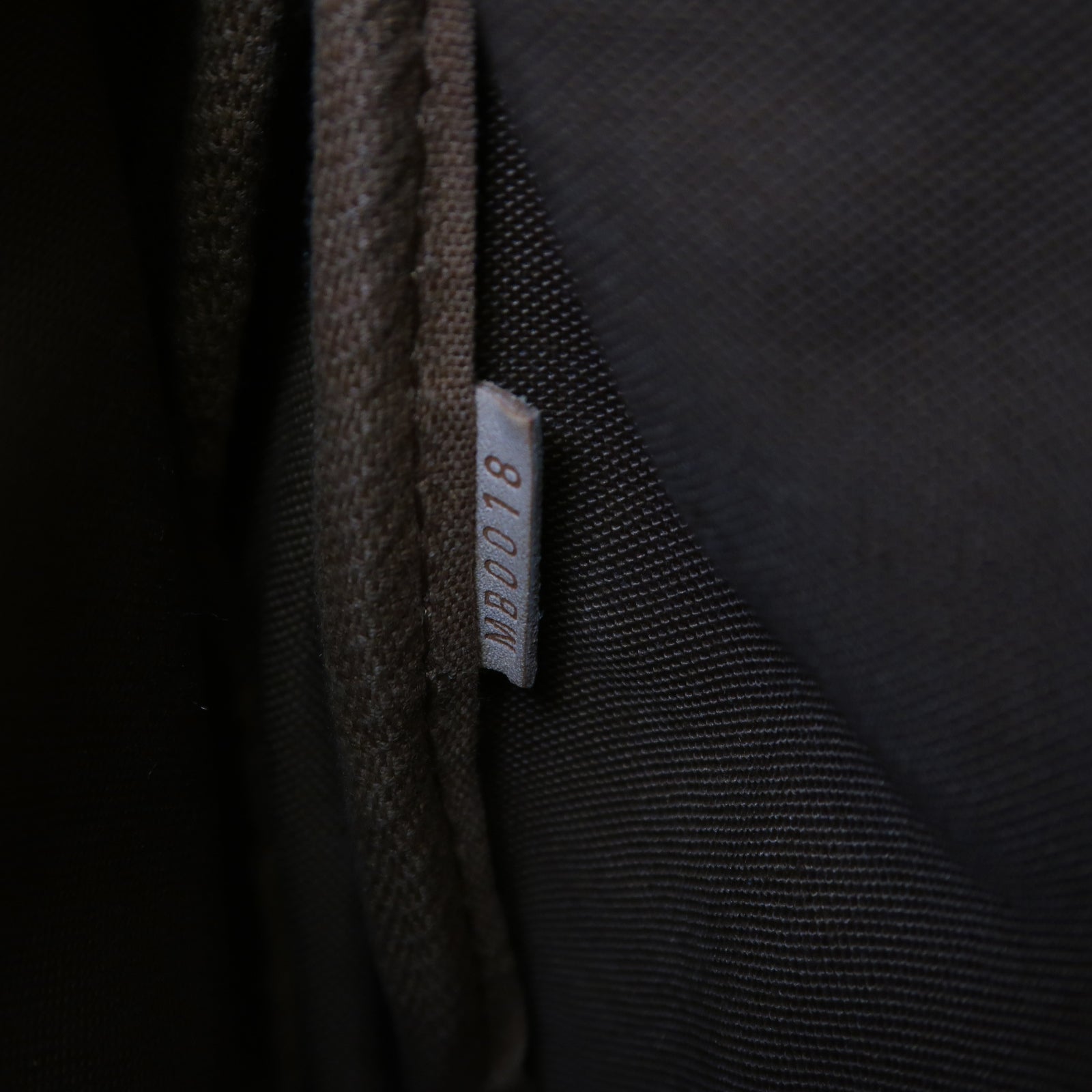 LOUIS VUITTON Monogram Saumur 30金扣肩背袋啡色