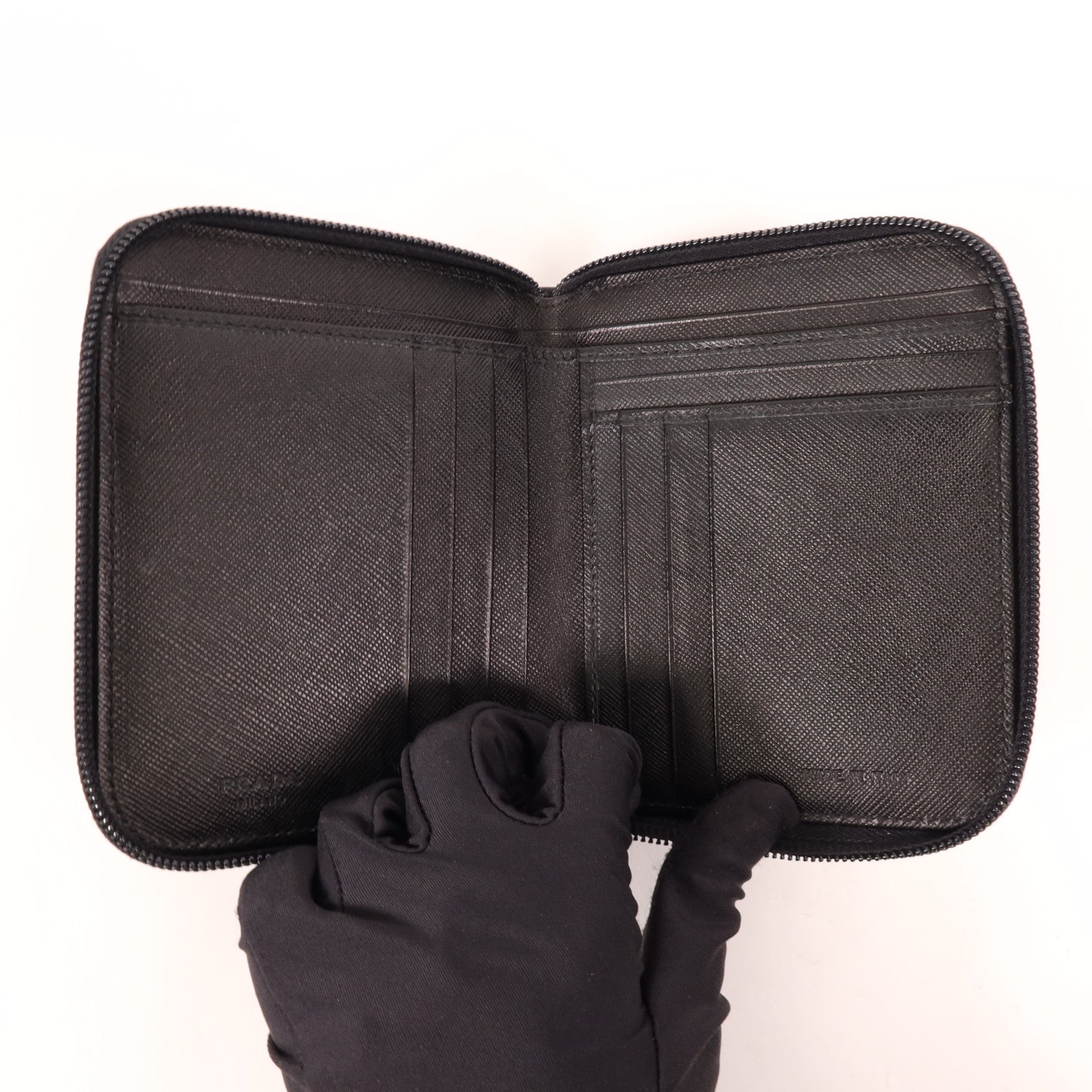 PRADA 牛皮皮革Zipped Wallet銀扣錢包