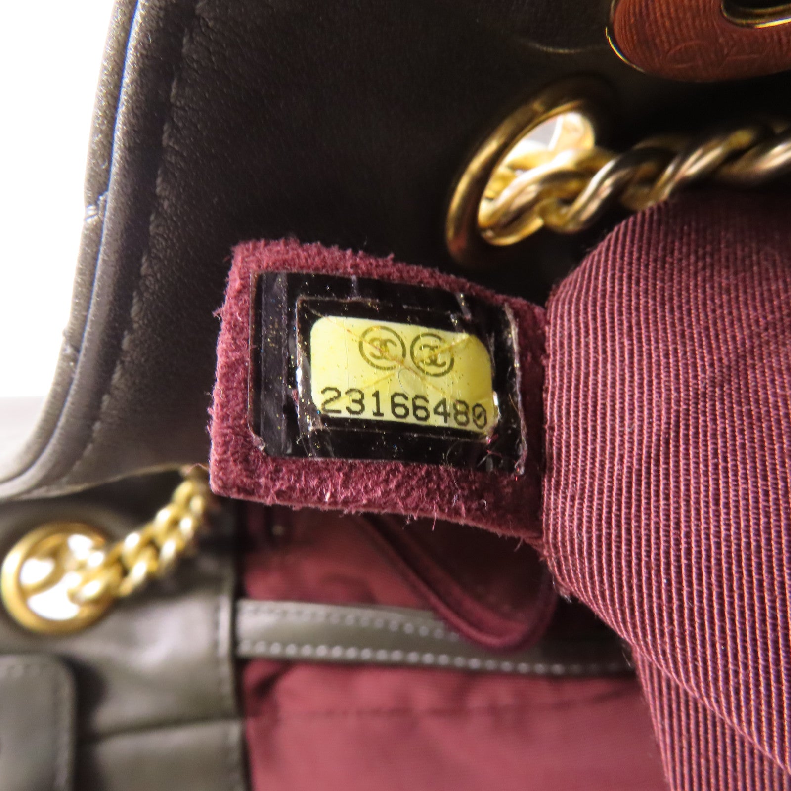 CHANEL 皮革Bucket Bag金扣肩背袋