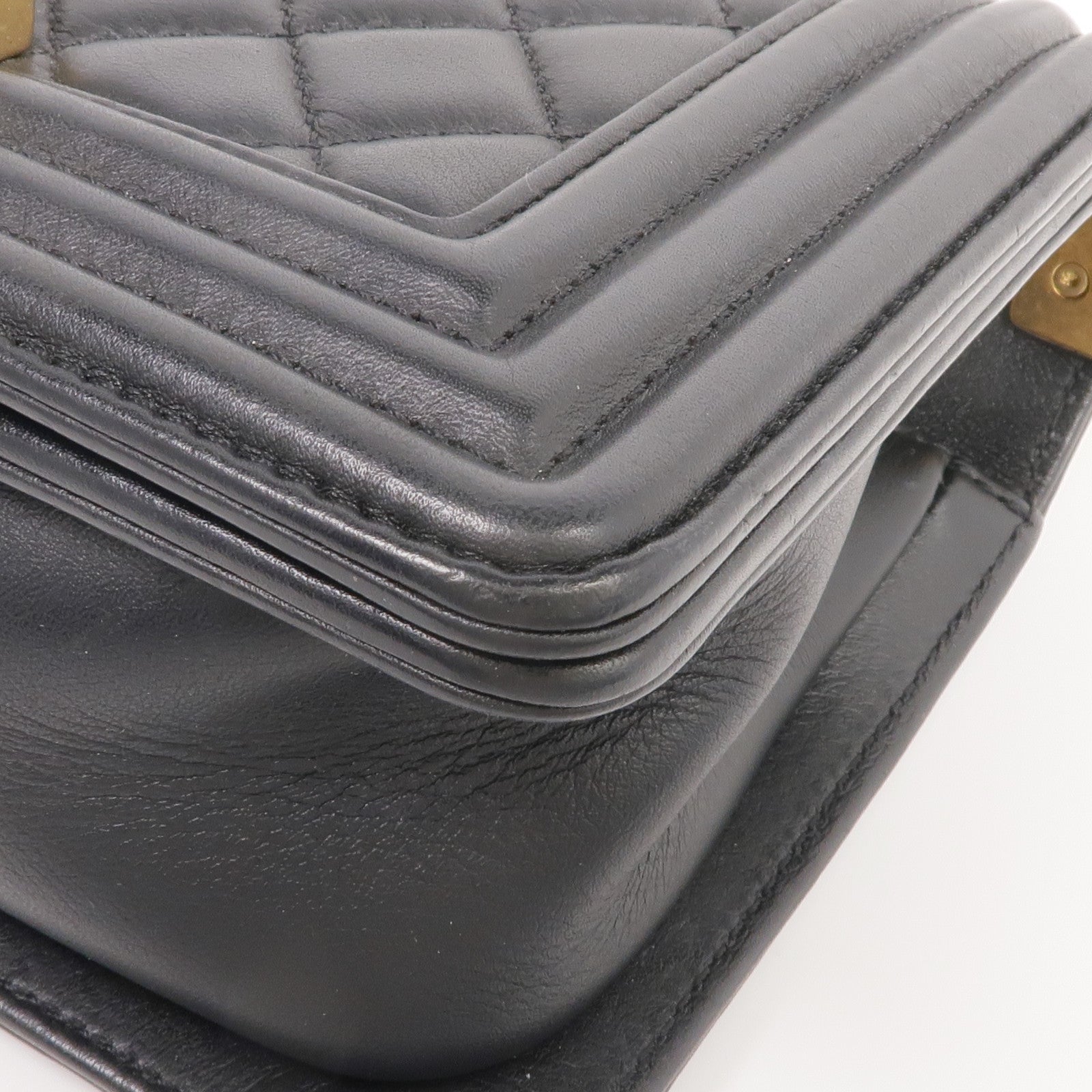 CHANEL 羊皮皮革Boy 20金扣鏈帶肩背袋