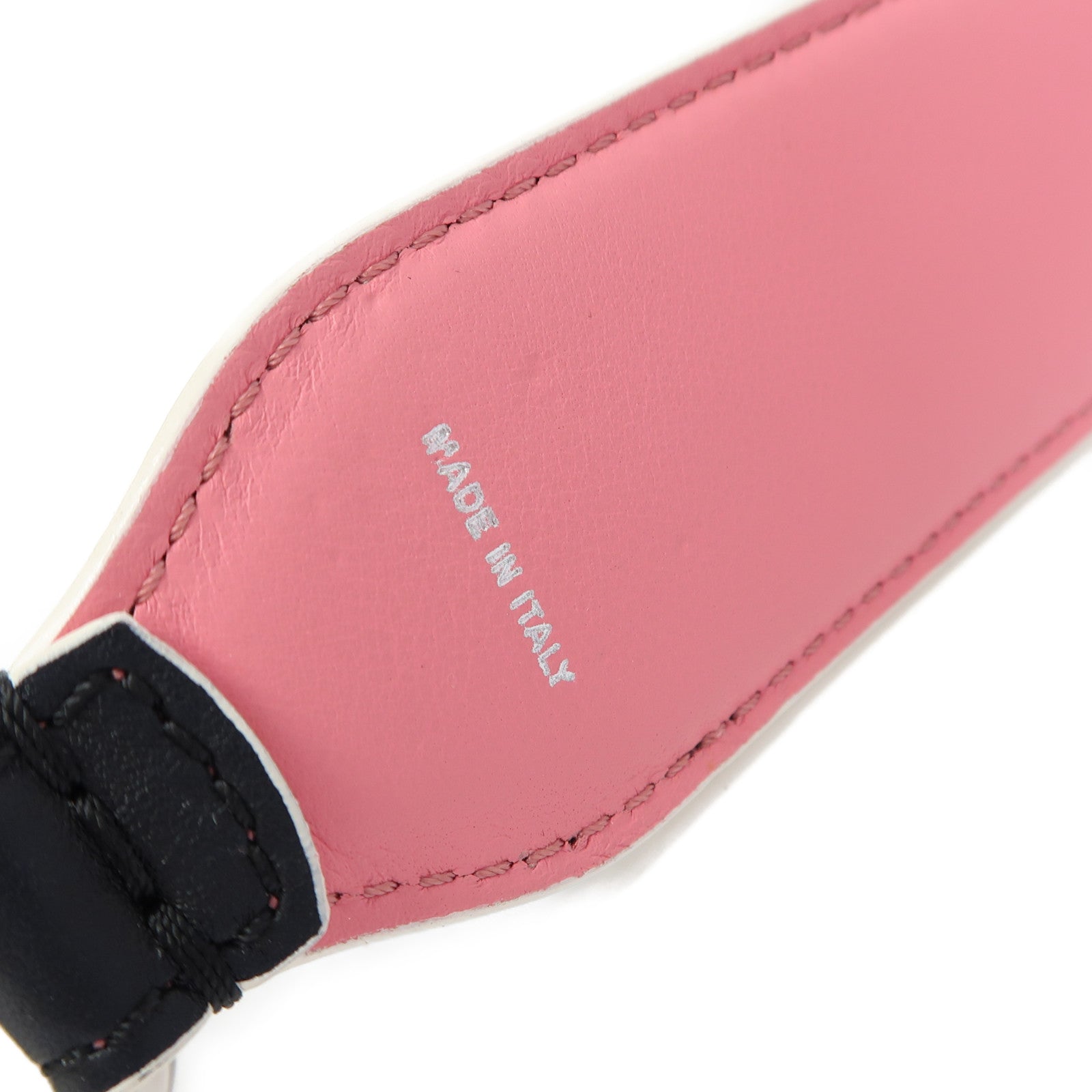 FENDI 牛皮皮革Shoulder Strap銀扣肩背帶黑色