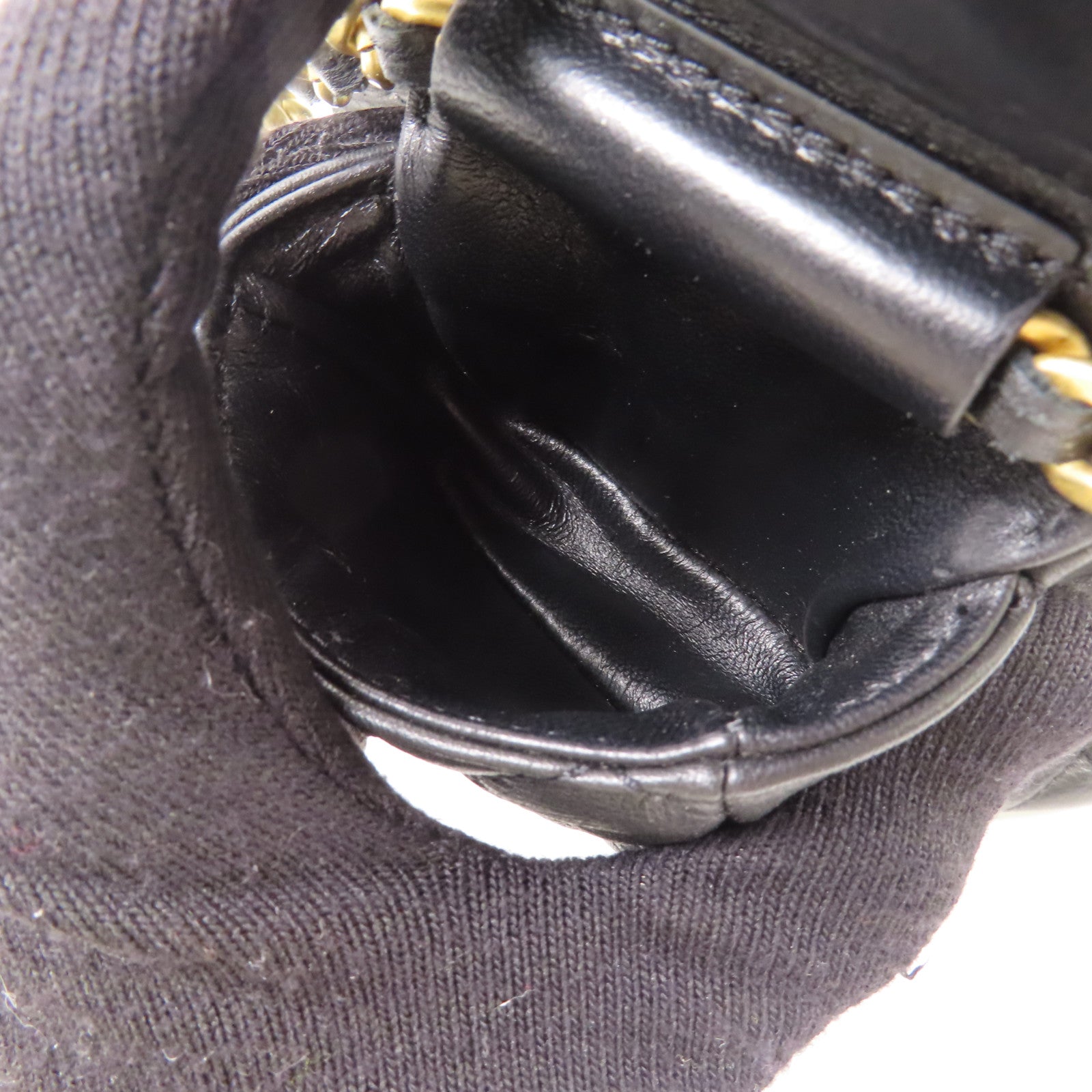 CHANEL 羊皮皮革Bucket Bag金扣鏈帶肩背袋