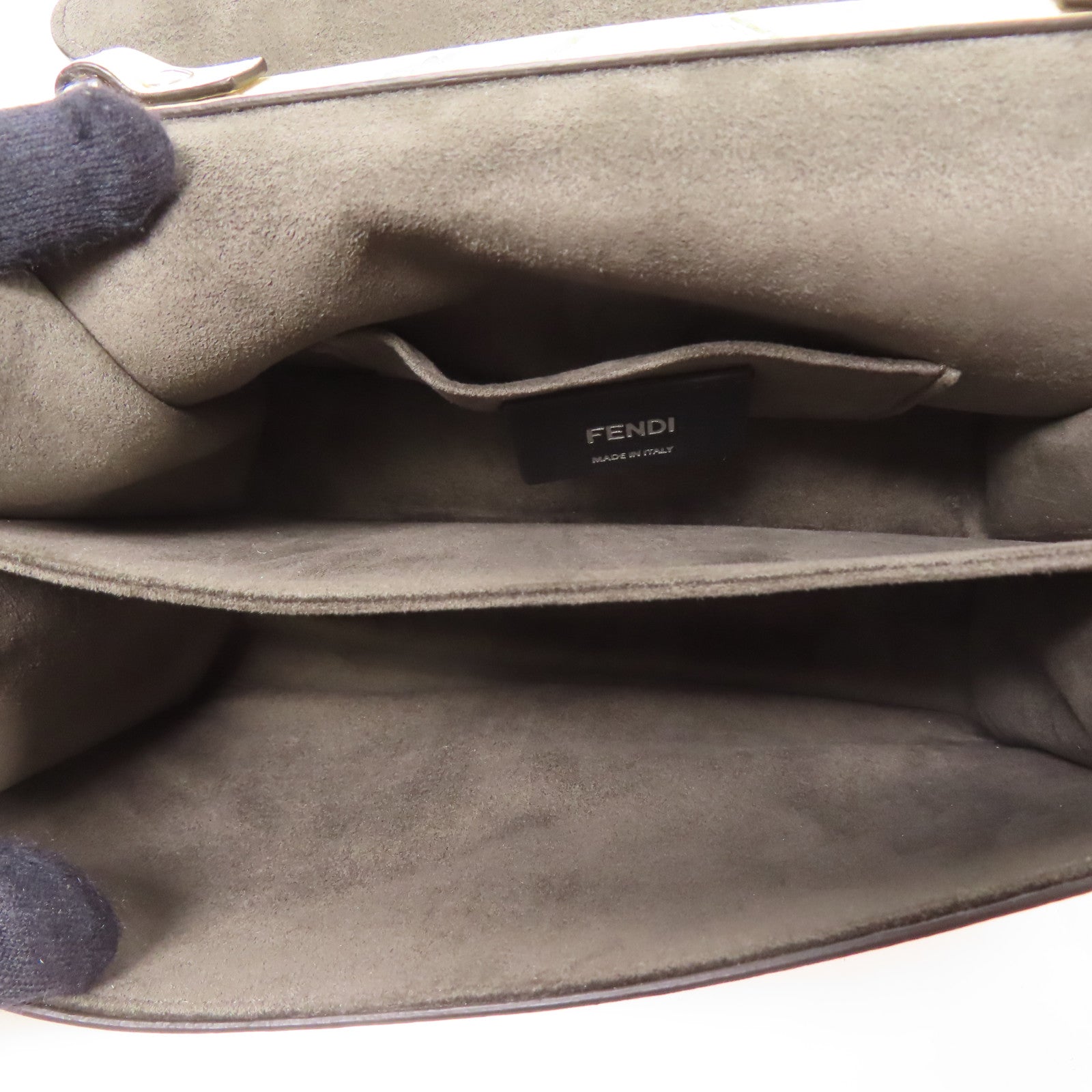 FENDI 牛皮皮革Shoulder Bag銀扣鏈帶肩背袋