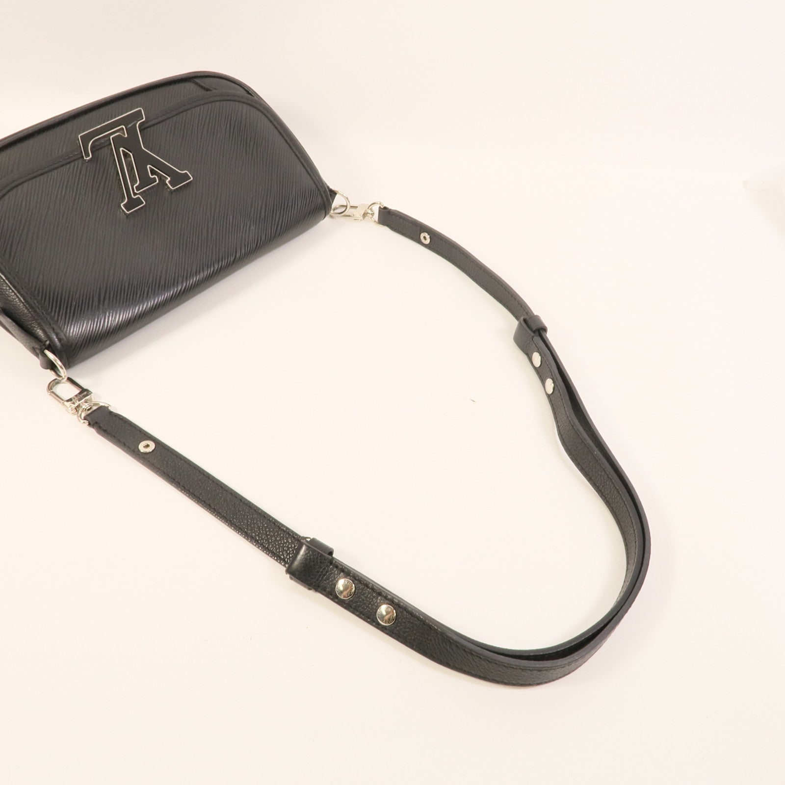 LOUIS VUITTON Epi Buci銀扣肩背袋