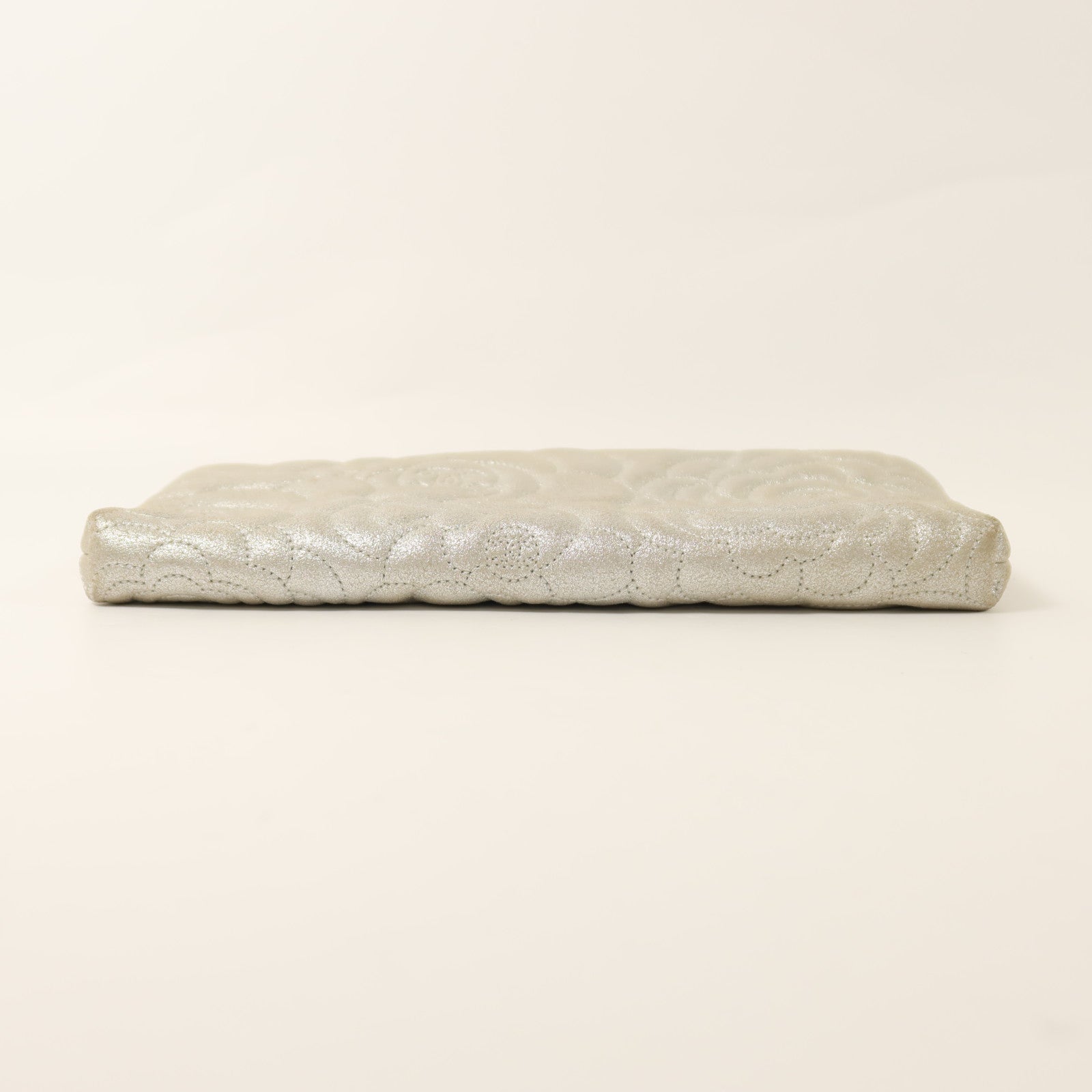 CHANEL 【激減優惠】羊皮皮革Cameolla Flower Pouch銀扣鏈帶肩背袋