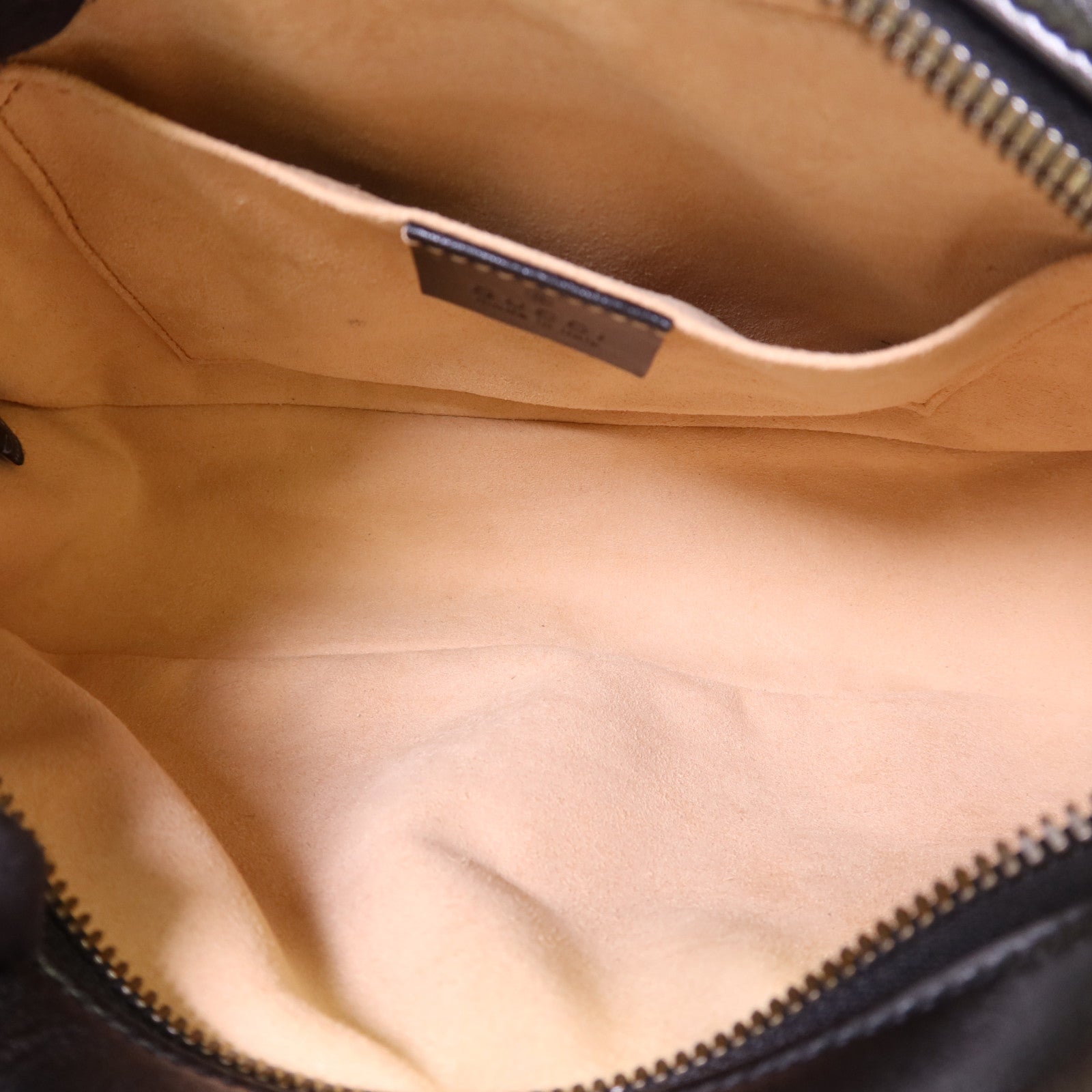 GUCCI 牛皮皮革GG Marmont Small金扣鏈帶肩背袋