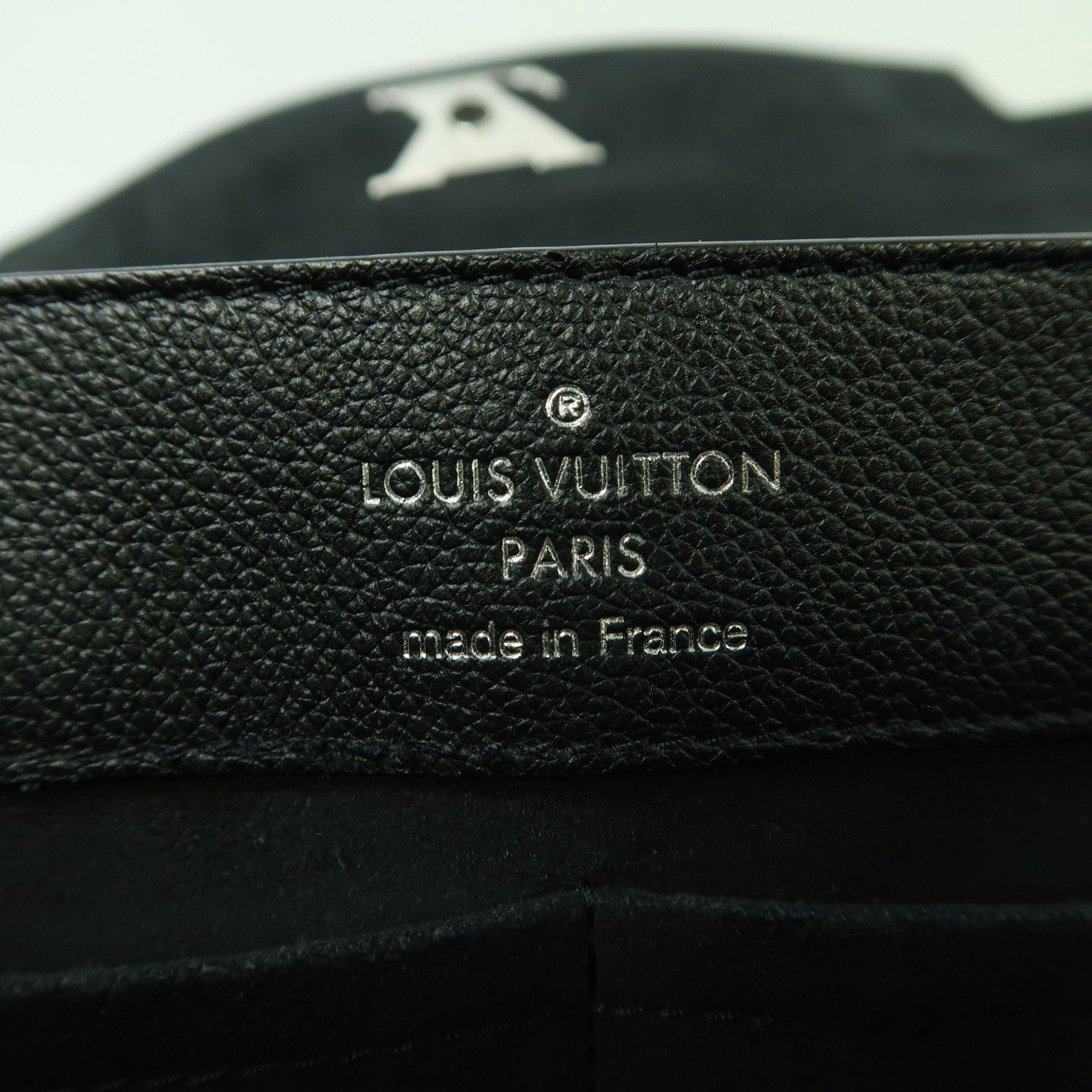 LOUIS VUITTON 牛皮皮革Lockme Ever銀扣手挽肩背兩用袋黑色