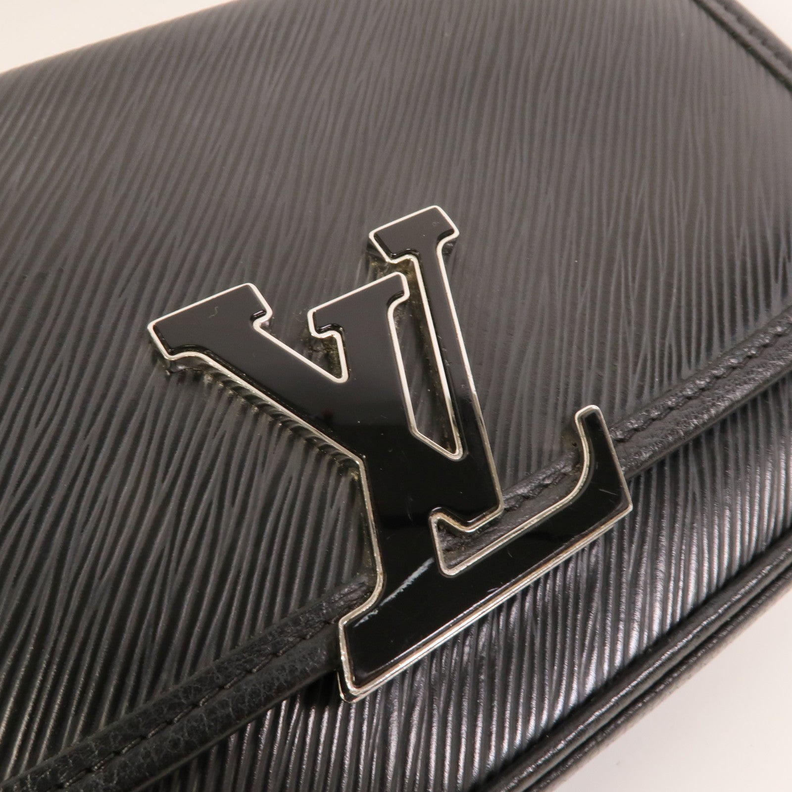 LOUIS VUITTON Epi Buci銀扣肩背袋
