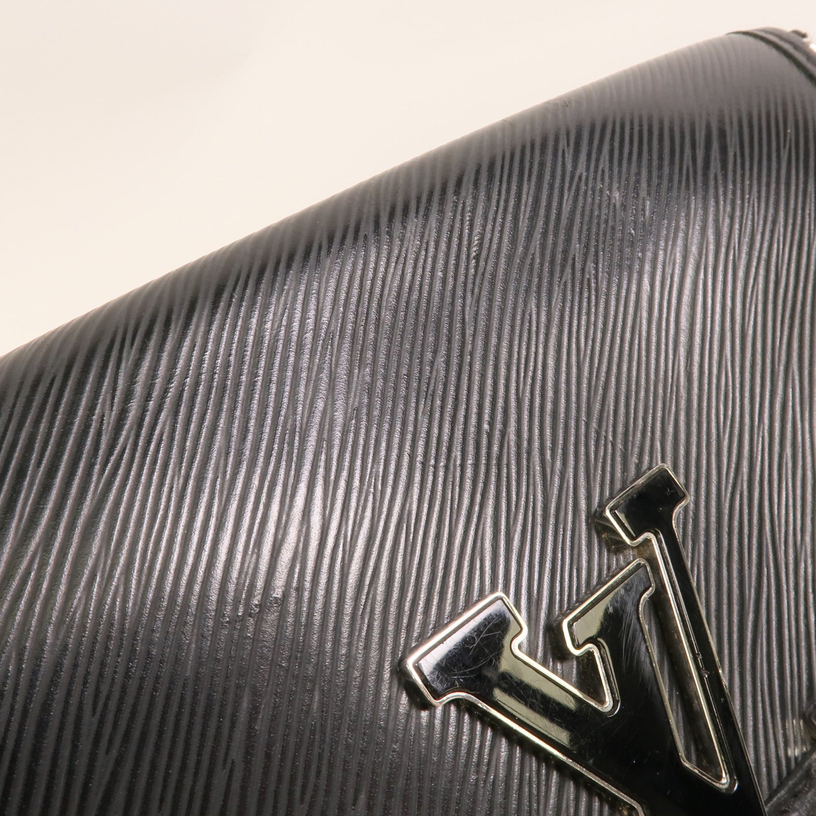 LOUIS VUITTON Epi Buci銀扣肩背袋