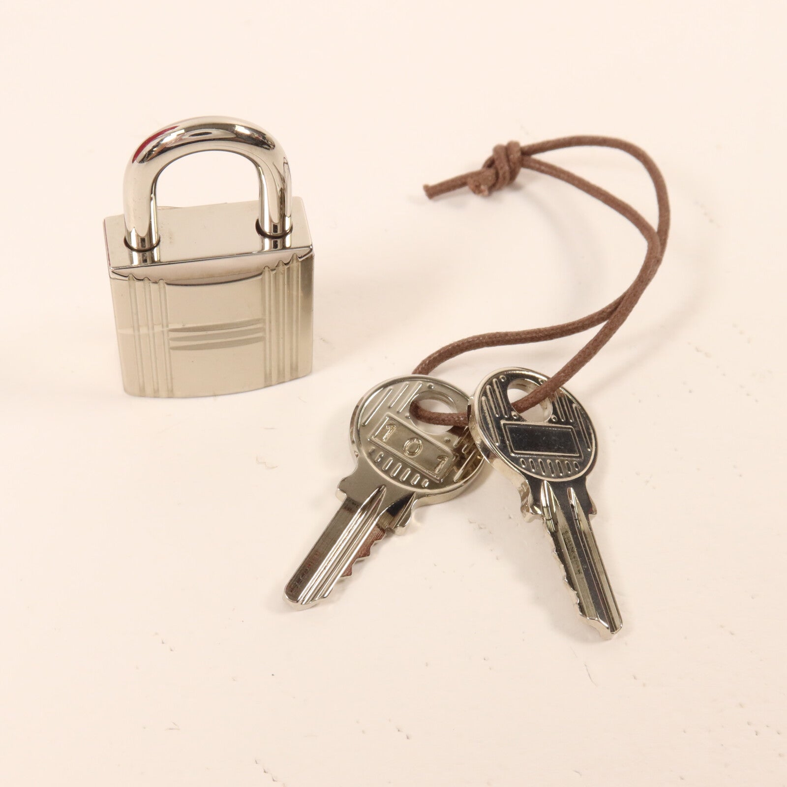 HERMES Clemence皮革Picotin PM手挽袋Rouge Sellier/Framboise