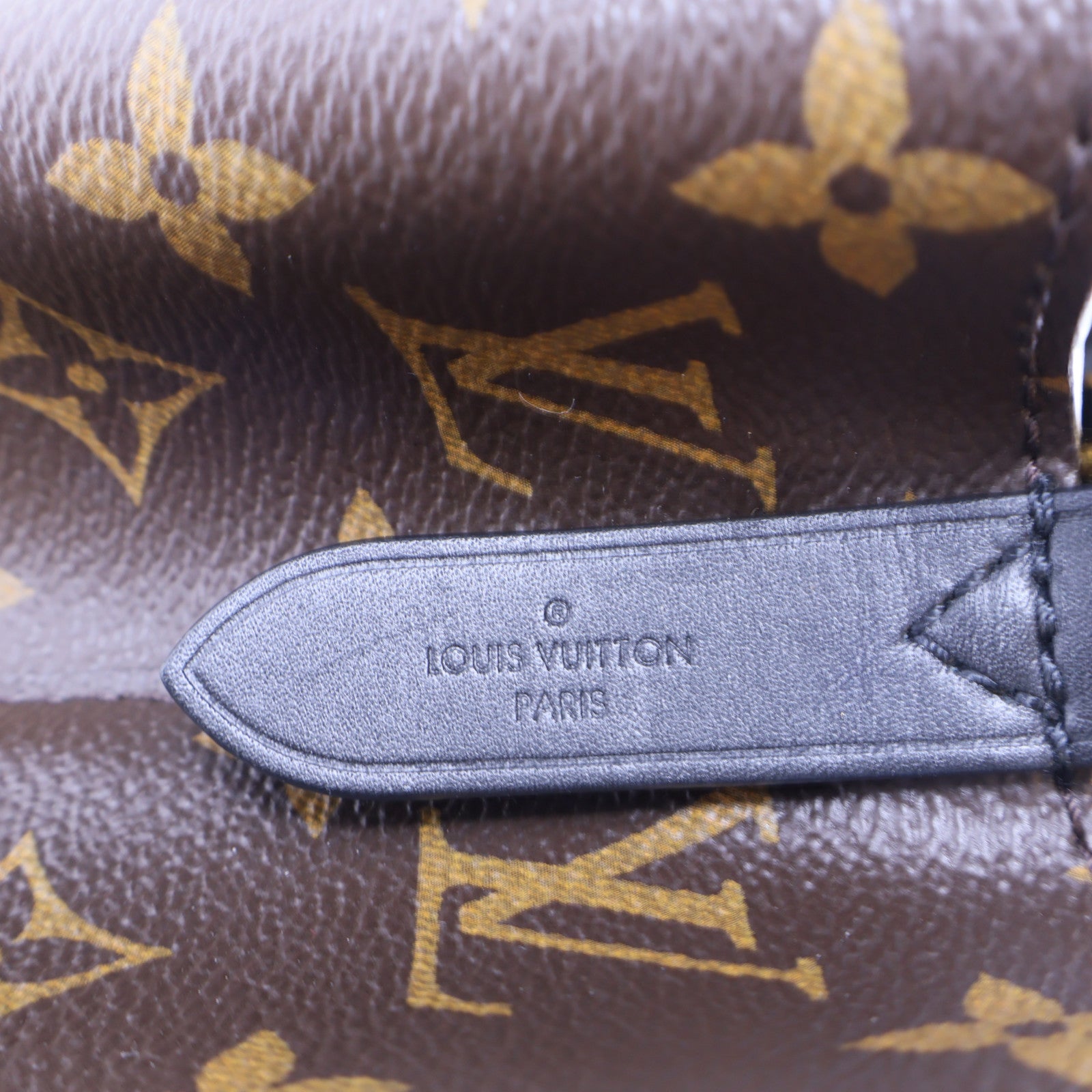 LOUIS VUITTON Monogram Neo Noe MM金扣肩背袋棕色/黑色