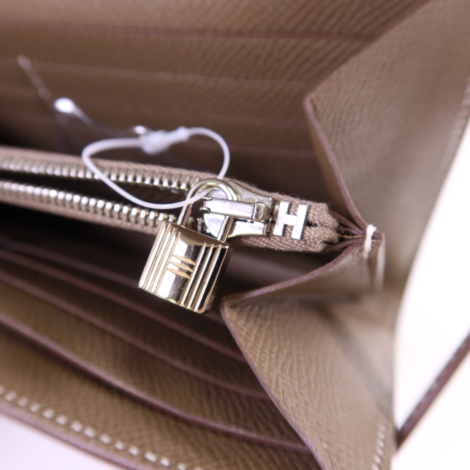 HERMES Epsom皮革Kelly Long Wallet銀扣長錢包Etoupe