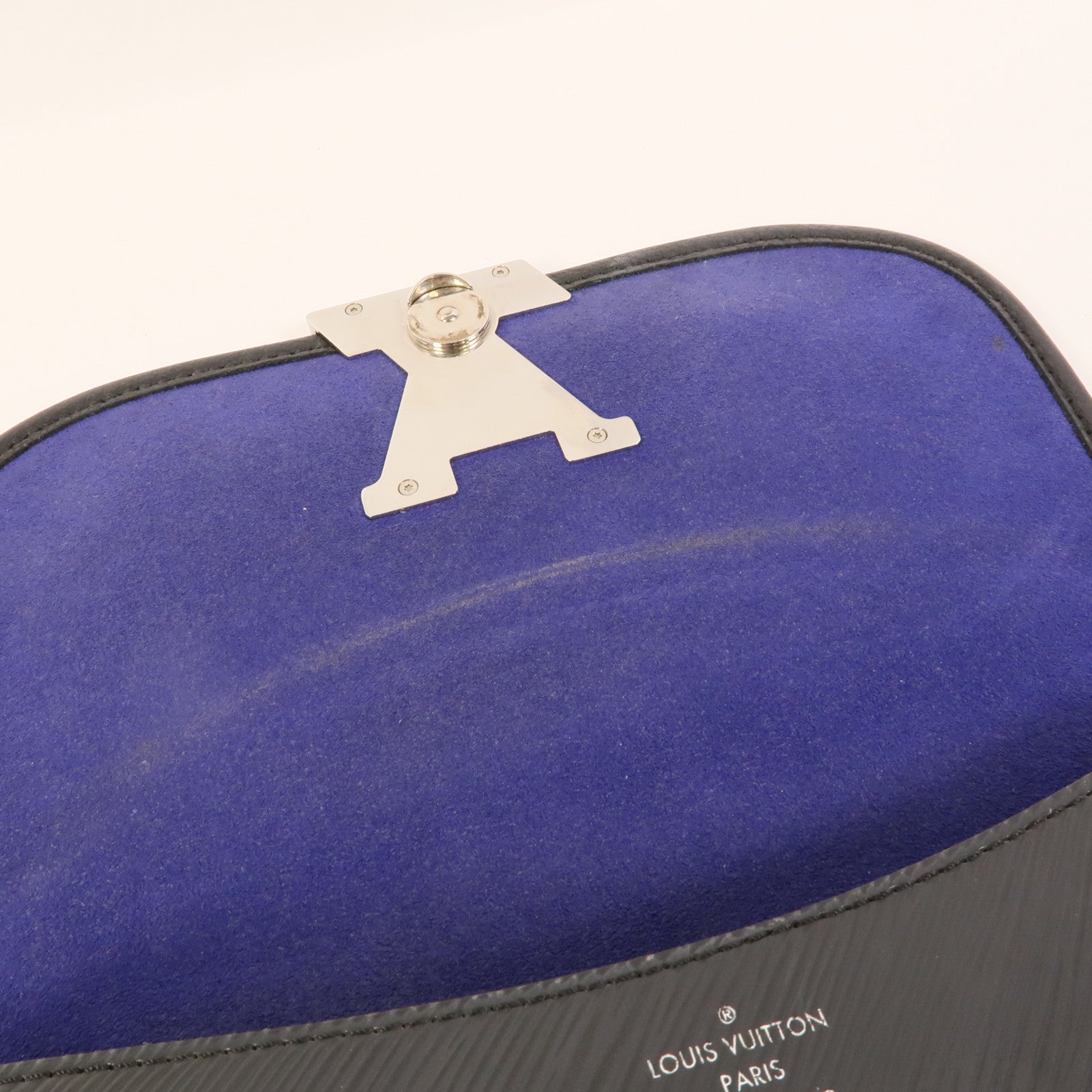 LOUIS VUITTON Epi Buci銀扣肩背袋
