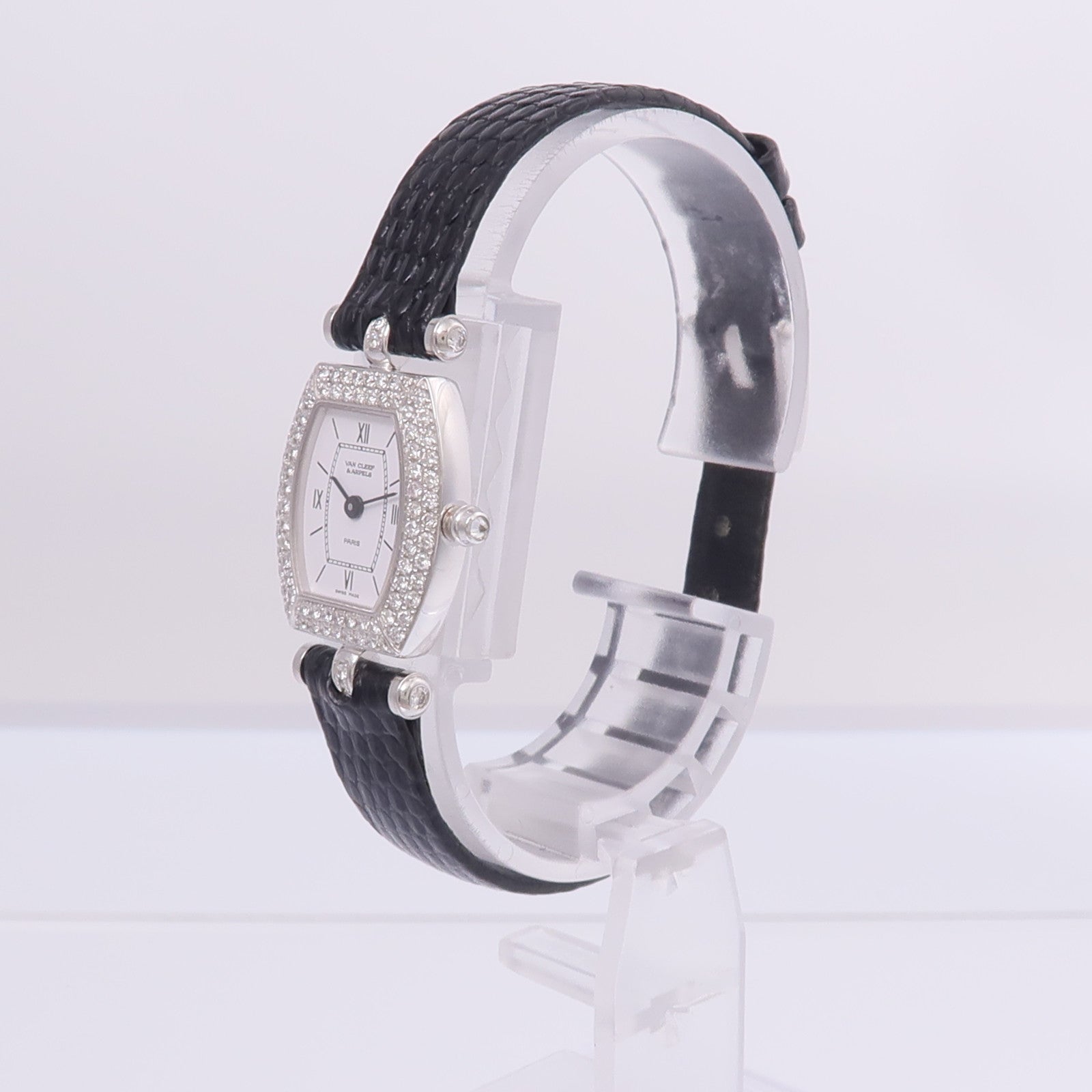 Van Cleef & Arpels Classique Tonneau 322968