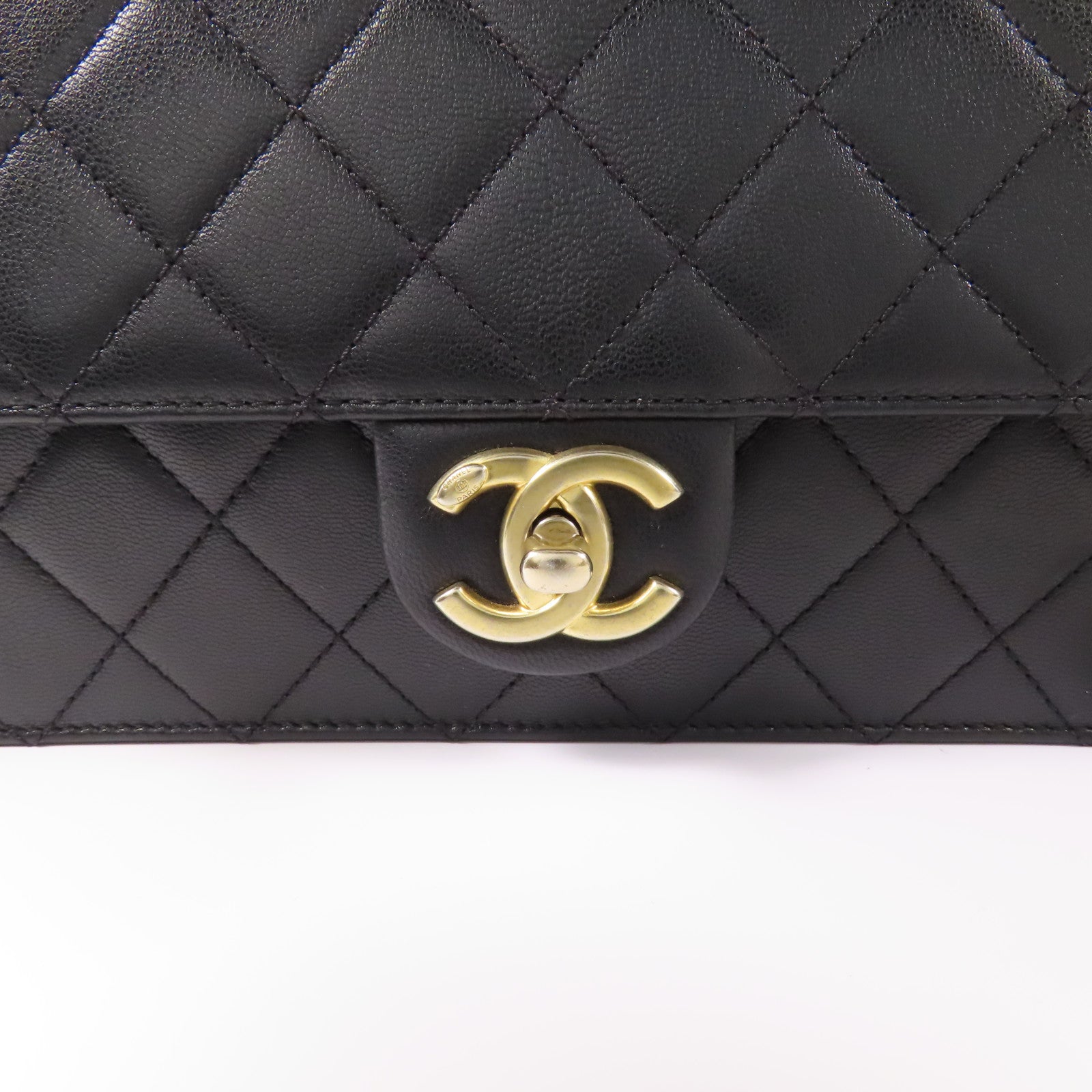CHANEL 牛皮皮革Chain Shoulder金扣鏈帶肩背袋