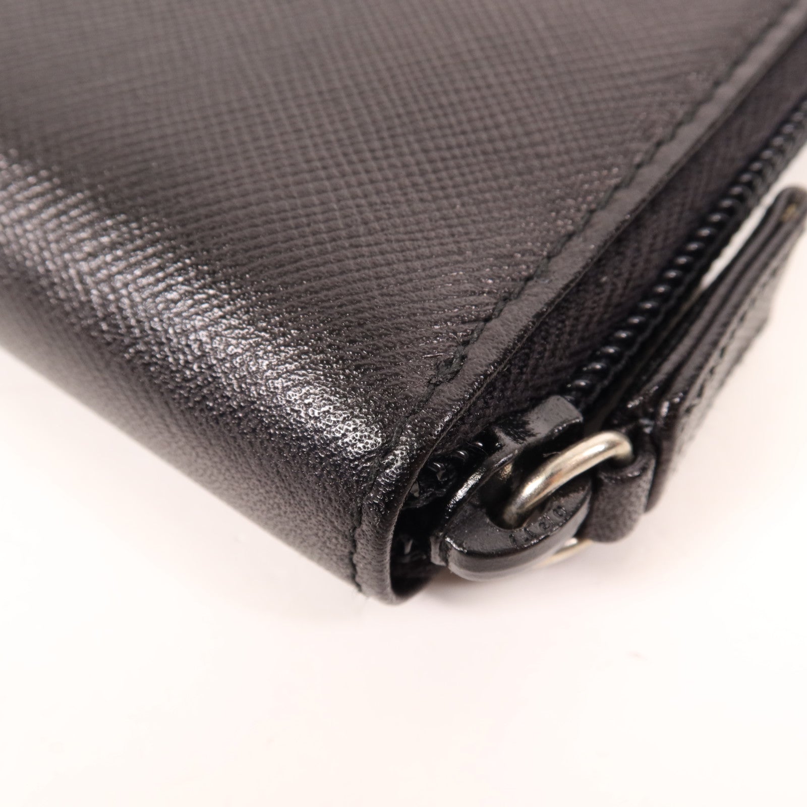 PRADA 牛皮皮革Zipped Wallet銀扣錢包