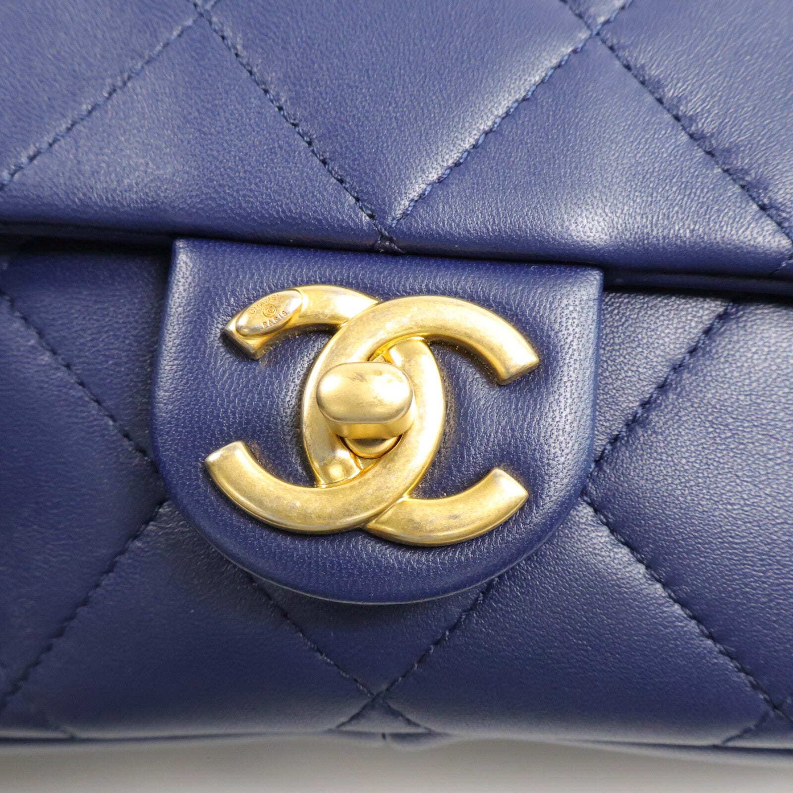 CHANEL 羊皮皮革Classic Flap With Handle手挽肩背兩用袋